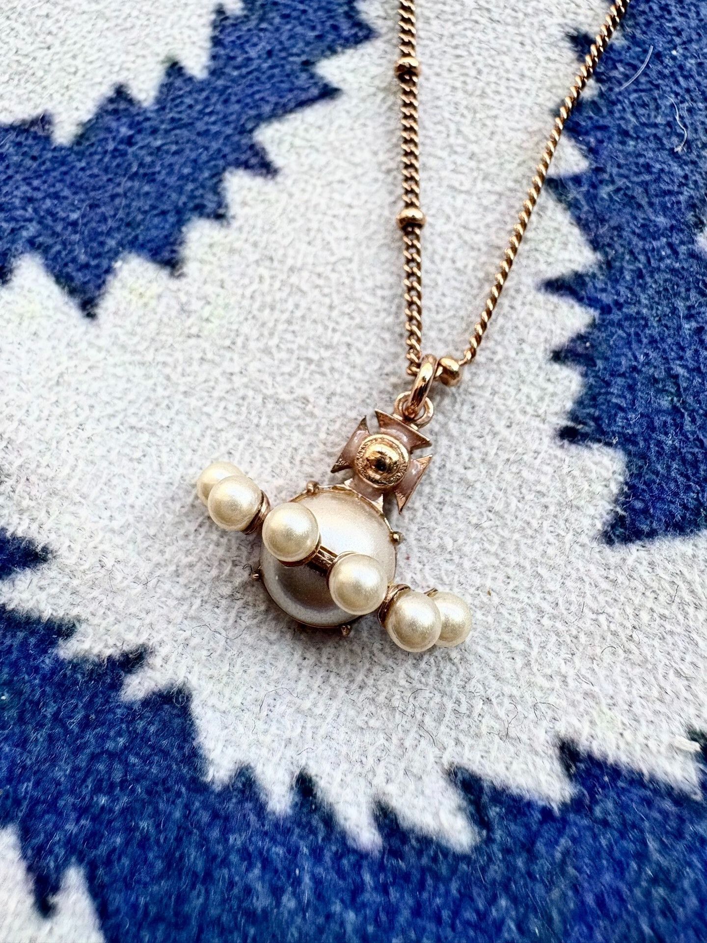 Vivienne Westwood Vivienne Westwood Vintage Pearl Saturn Necklace Size ONE SIZE - 2 Thumbnail