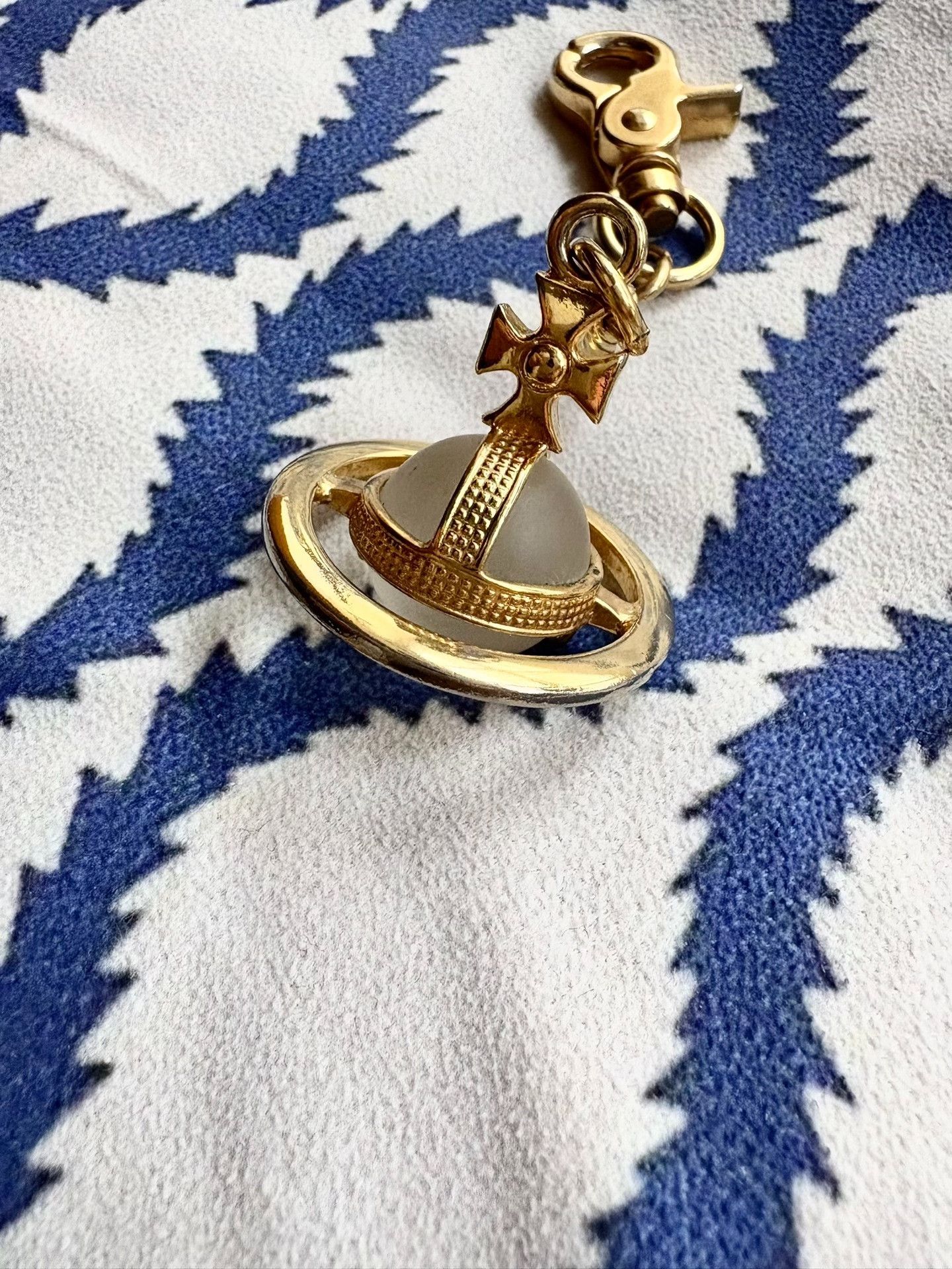 Vivienne Westwood Vivienne Westwood Vintage Gold Saturn Pendant Size ONE SIZE - 4 Thumbnail