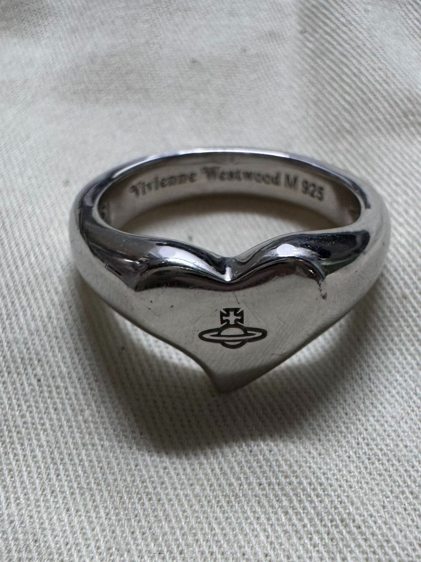 Vivienne Westwood Vivienne Westwood Silver Saturn Heart Ring Size ONE SIZE - 4 Thumbnail