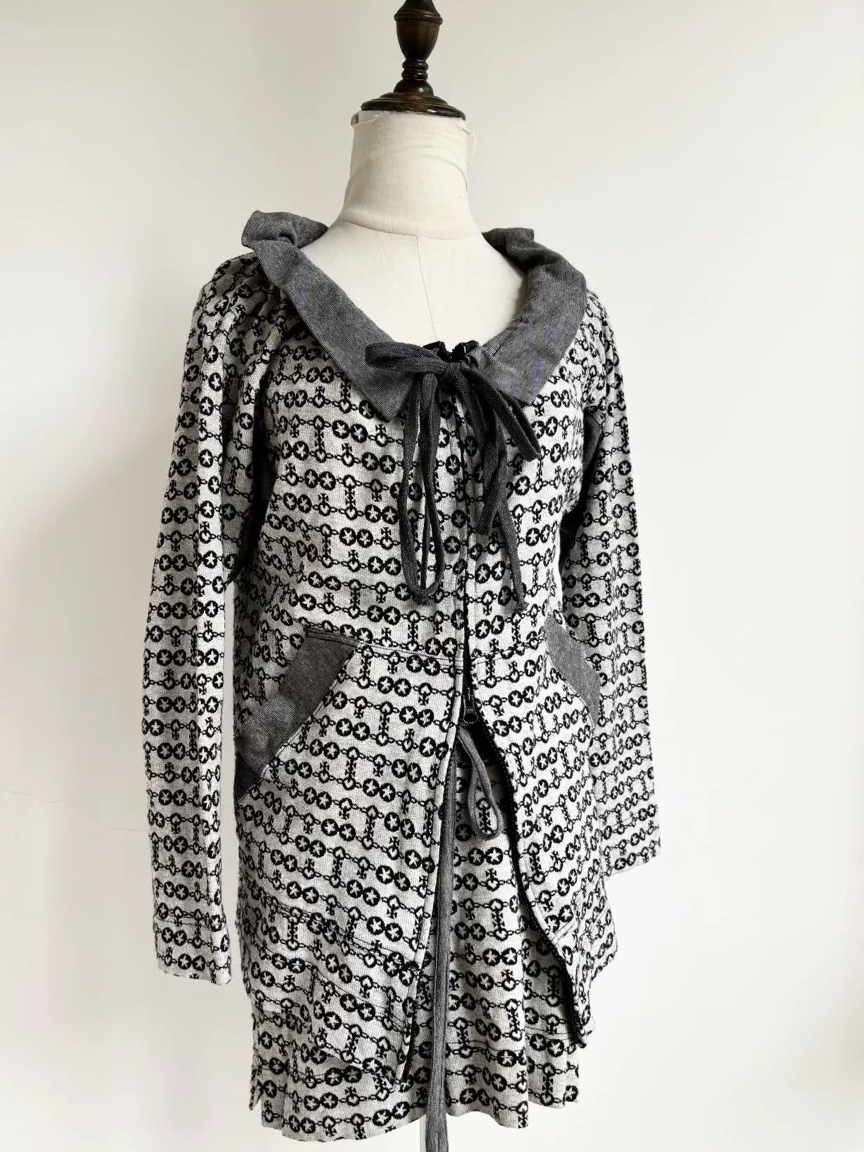 Vivienne Westwood Vivienne Westwood Vintage Gray Saturn Star Set Size M / US 6-8 / IT 42-44 - 2 Thumbnail