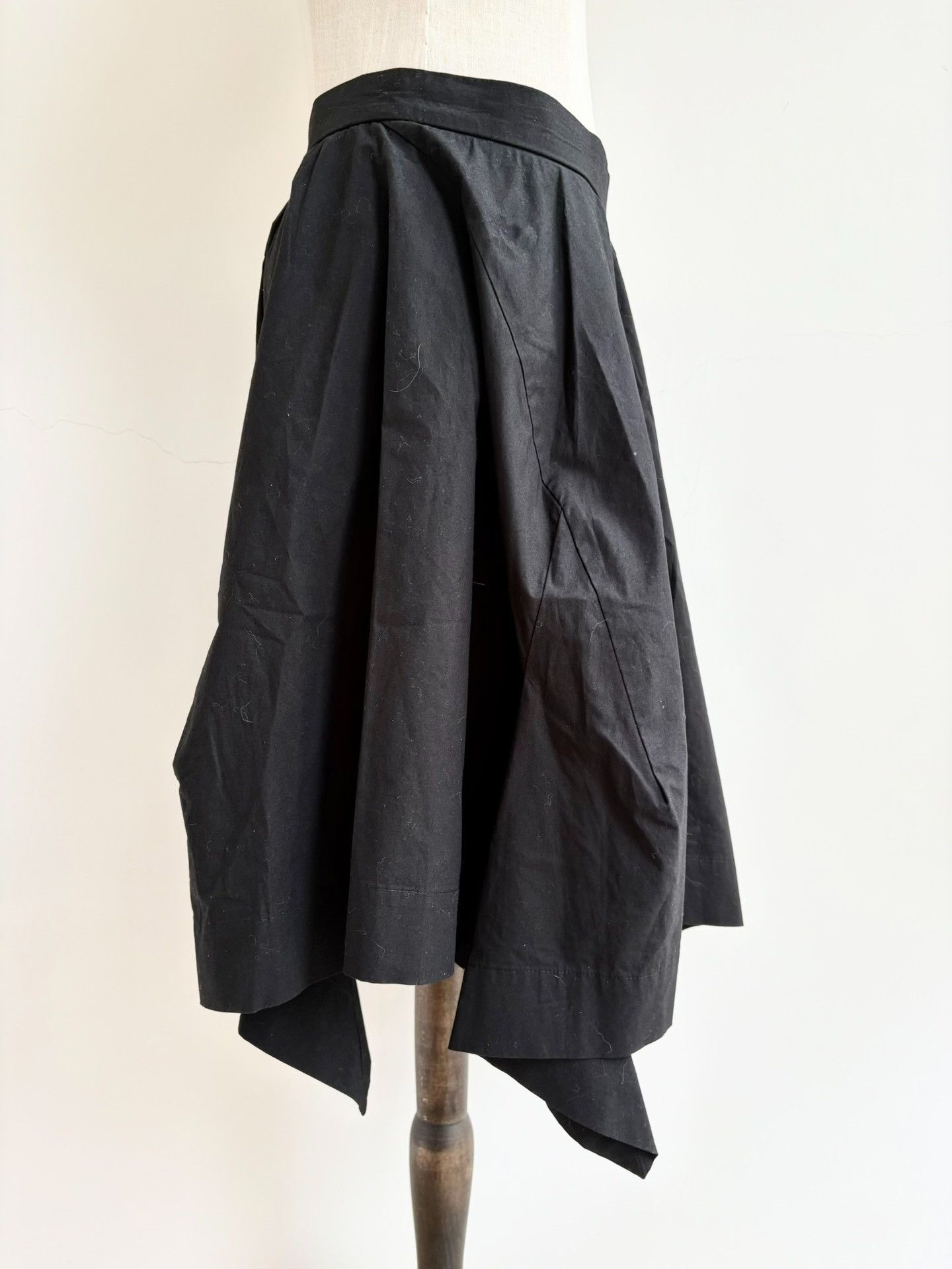 Vivienne Westwood Vivienne Westwood Vintage Black Asymmetrical Skirt Size 36" / US 14 / IT 50 - 3 Thumbnail