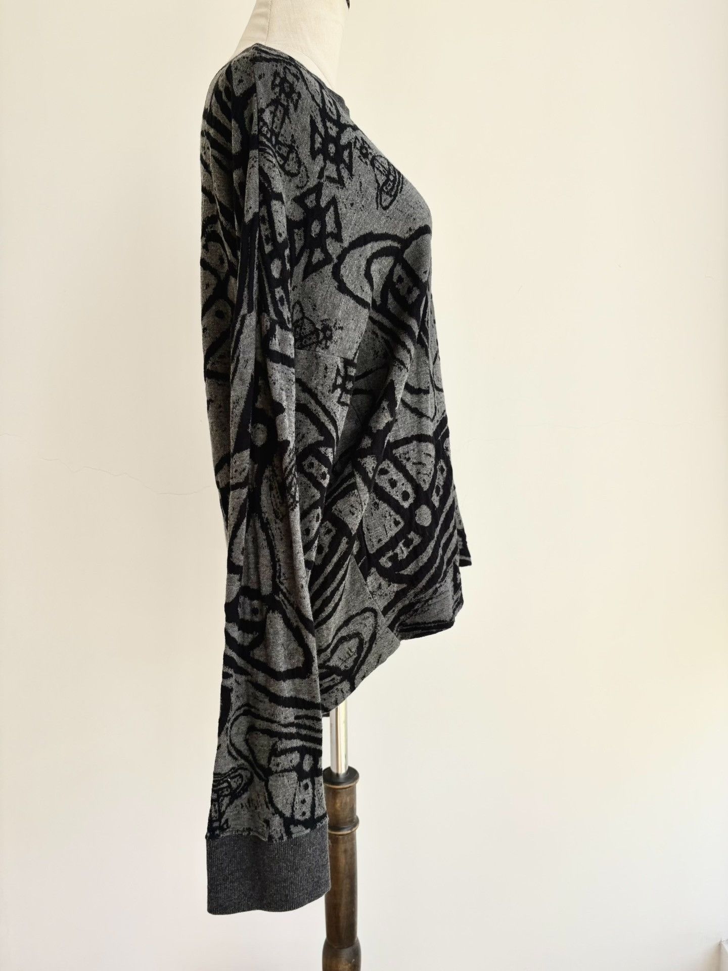Vivienne Westwood Vivienne Westwood Saturn Print Knit Top Size M / US 6-8 / IT 42-44 - 4 Thumbnail