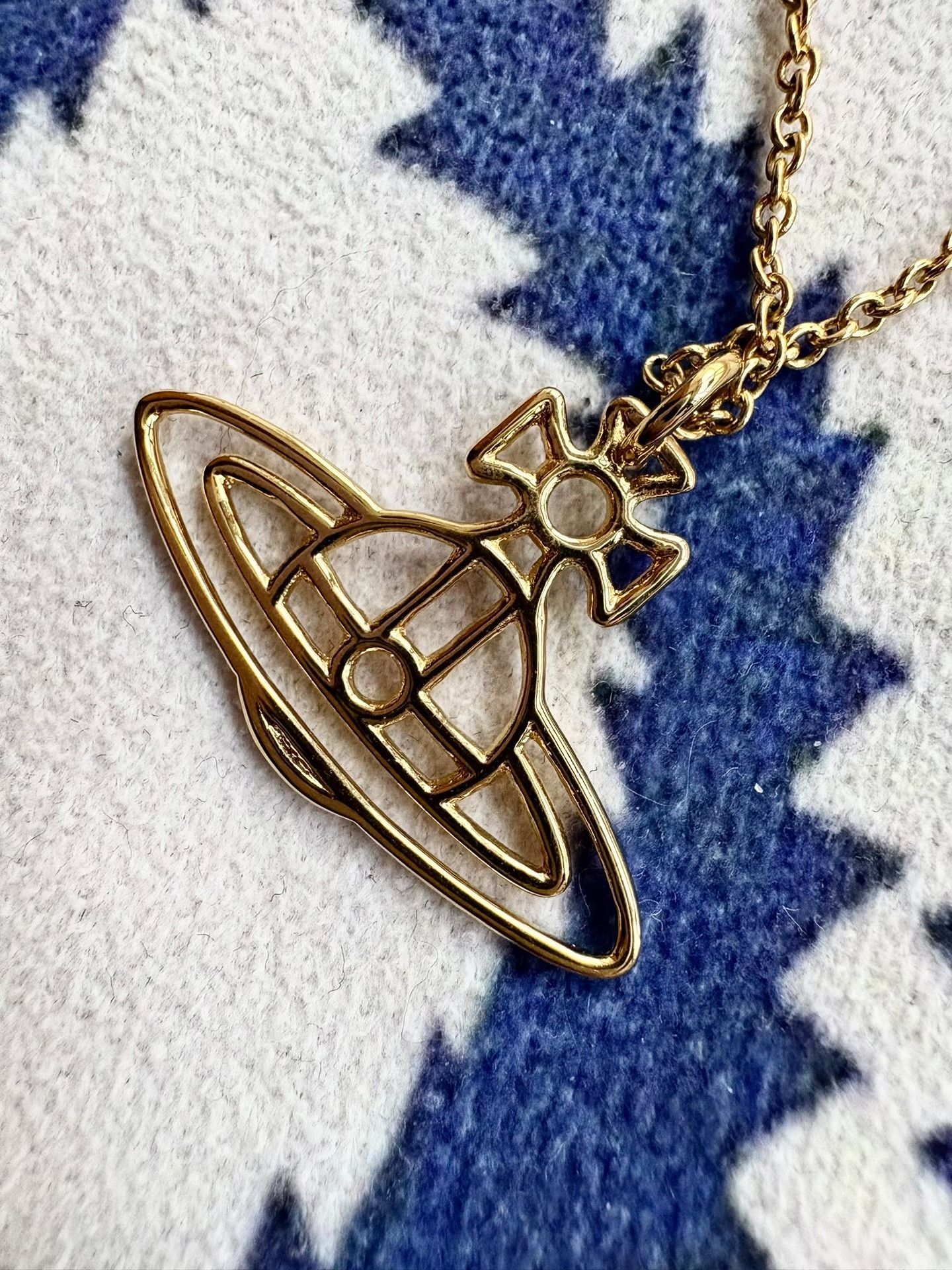 Vivienne Westwood Vivienne Westwood Vintage Gold Saturn Necklace Size ONE SIZE - 3 Thumbnail