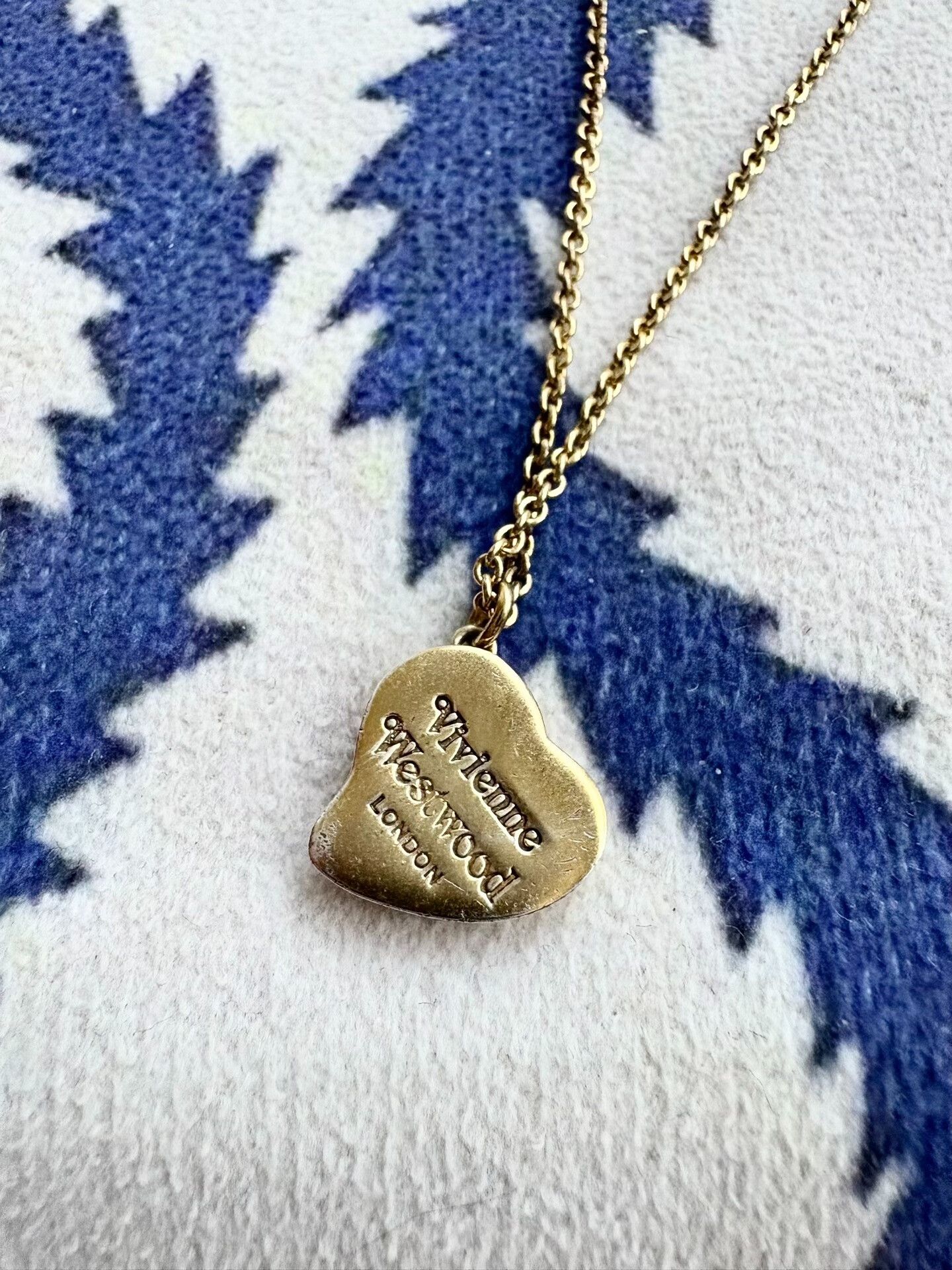 Vivienne Westwood Vivienne Westwood Vintage Heart Saturn Necklace Size ONE SIZE - 6 Thumbnail