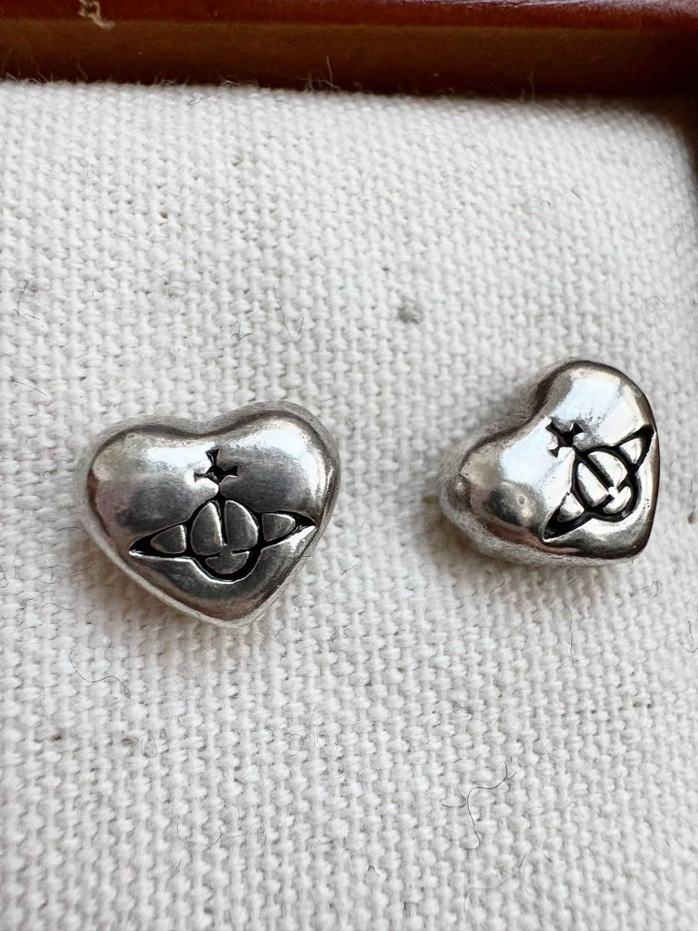 Vivienne Westwood Vivienne Westwood Heart Saturn Silver Earrings Size ONE SIZE - 3 Thumbnail