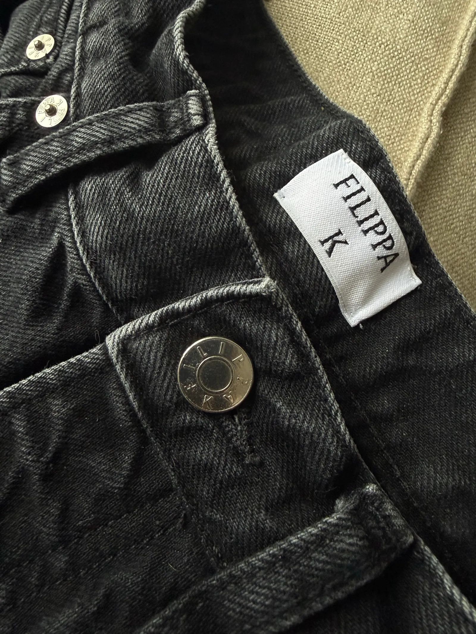 Filippa K Filippa K Baggy Tapered Jeans Jeans Size 25" / US 0 / IT 36 - 3 Thumbnail
