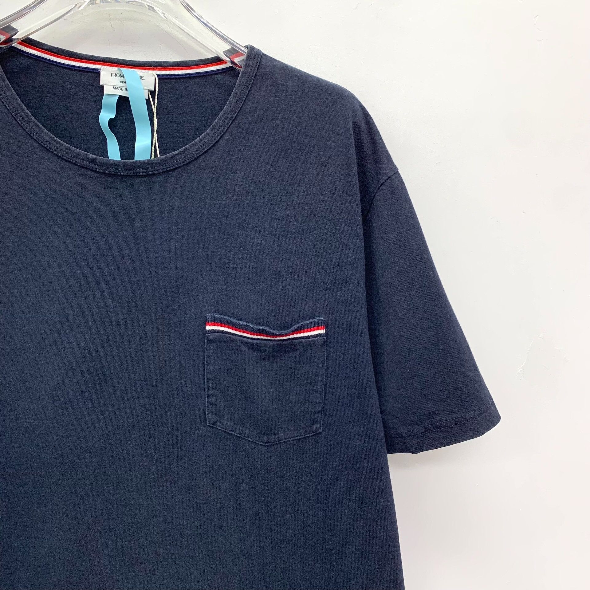 Thom Browne Thom Browne Striped Pocket T-Shirt Size 4 Size US XL / EU 56 / 4 - 4 Thumbnail