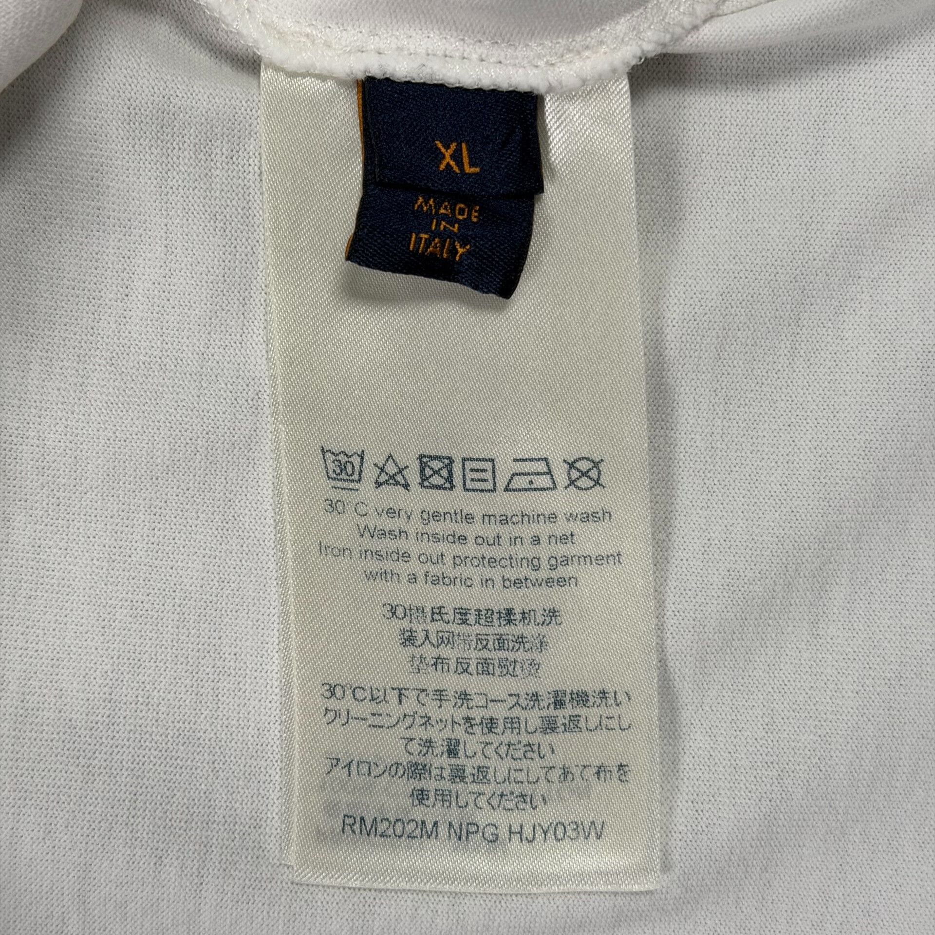 Louis Vuitton Louis Vuitton Embroidered LV Logo T-Shirt Size XL Size US XL / EU 56 / 4 - 8 Thumbnail