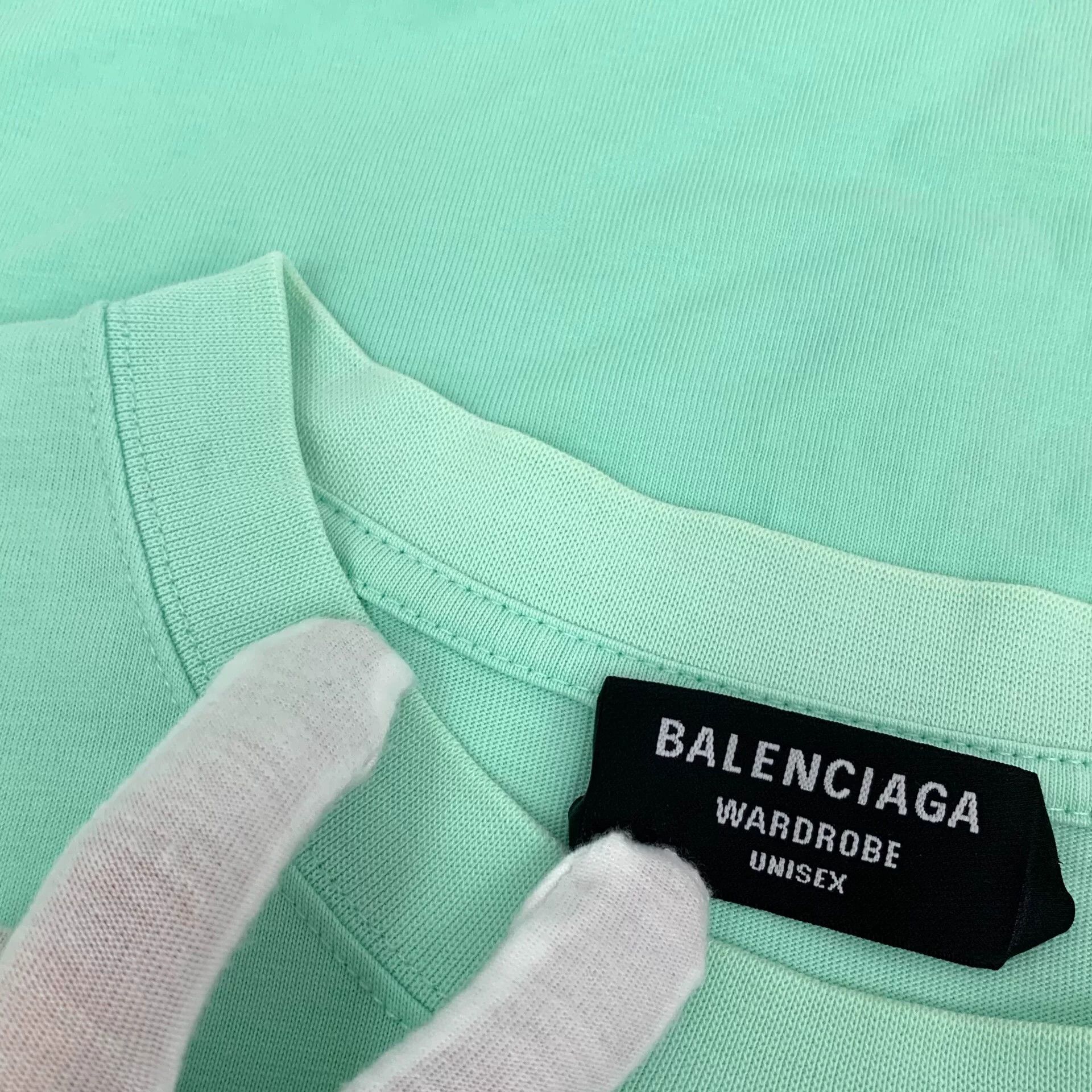 Balenciaga Balenciaga Logo Embroidered Cotton T-Shirt Size L Size US L / EU 52-54 / 3 - 9 Thumbnail