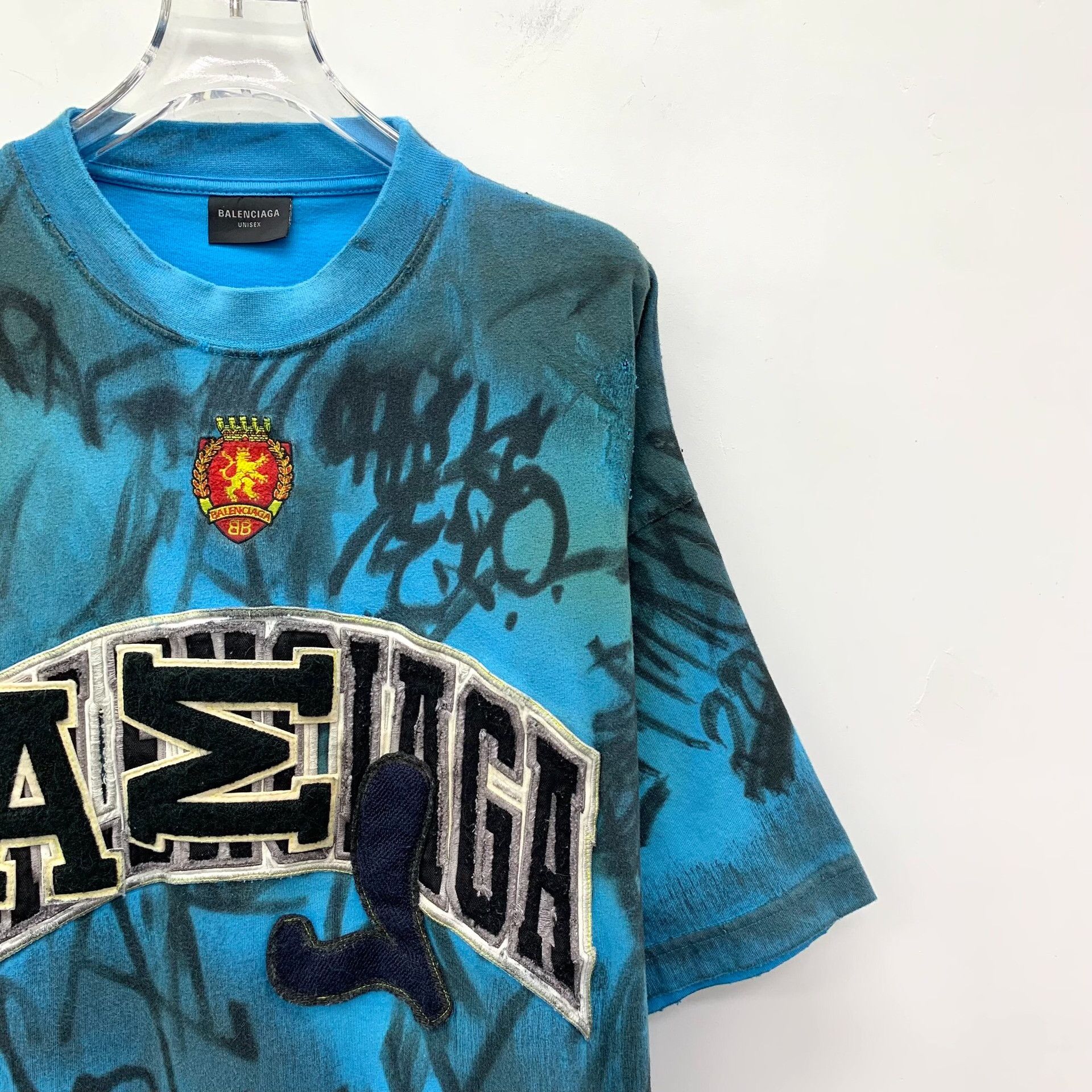 Balenciaga Balenciaga Graffiti Applique Logo T-Shirt Size 3 Size US L / EU 52-54 / 3 - 4 Thumbnail