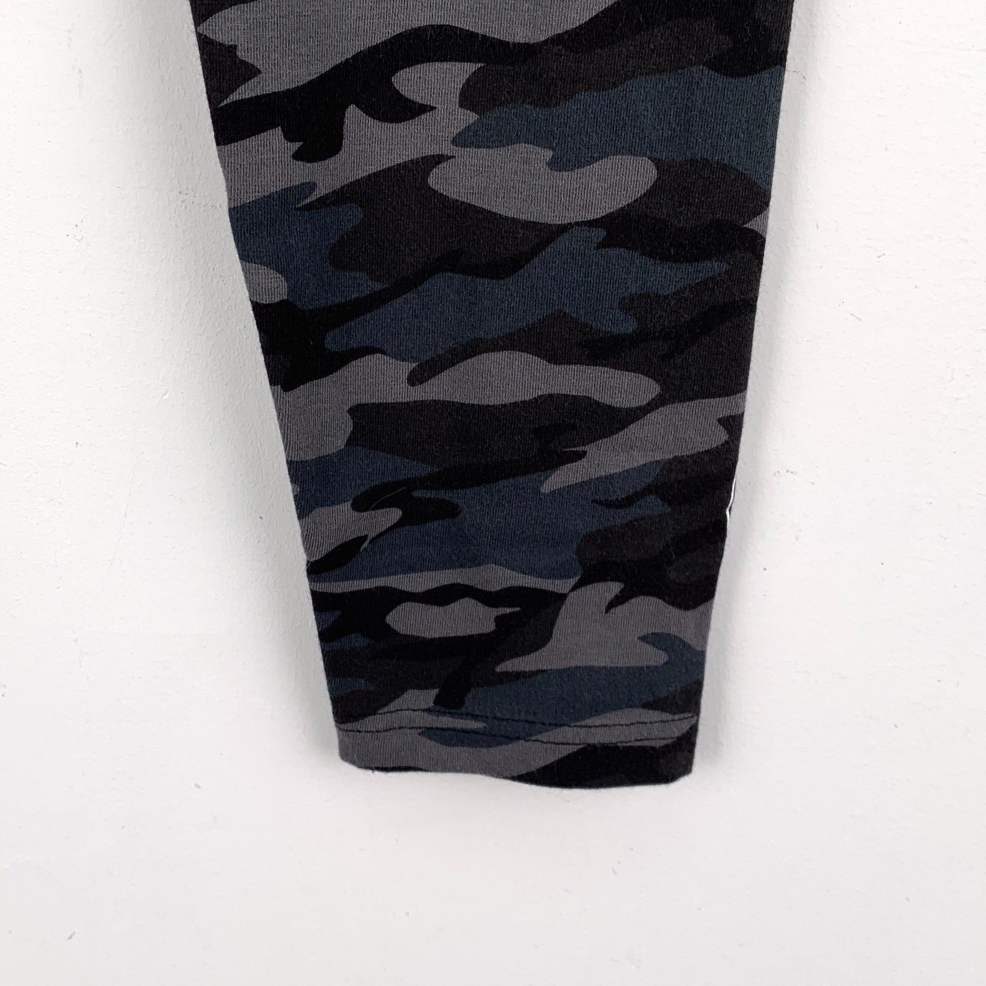 Chrome Hearts Chrome Hearts Camo Print Leggings S Size US 30 / EU 46 - 5 Thumbnail