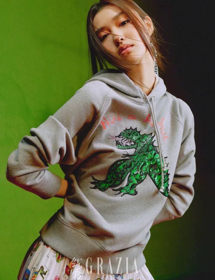 Dior Dior Niki de Saint Phalle Sequin Dinosaur Hoodie Size S Size US S / EU 44-46 / 1 - 9 Thumbnail