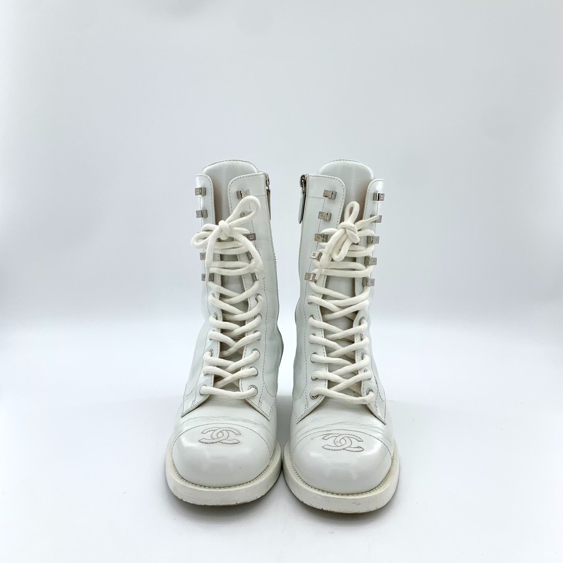 Chanel Chanel Logo Leather Lace-Up Boots 37 Size US 7 / IT 37 - 4 Thumbnail
