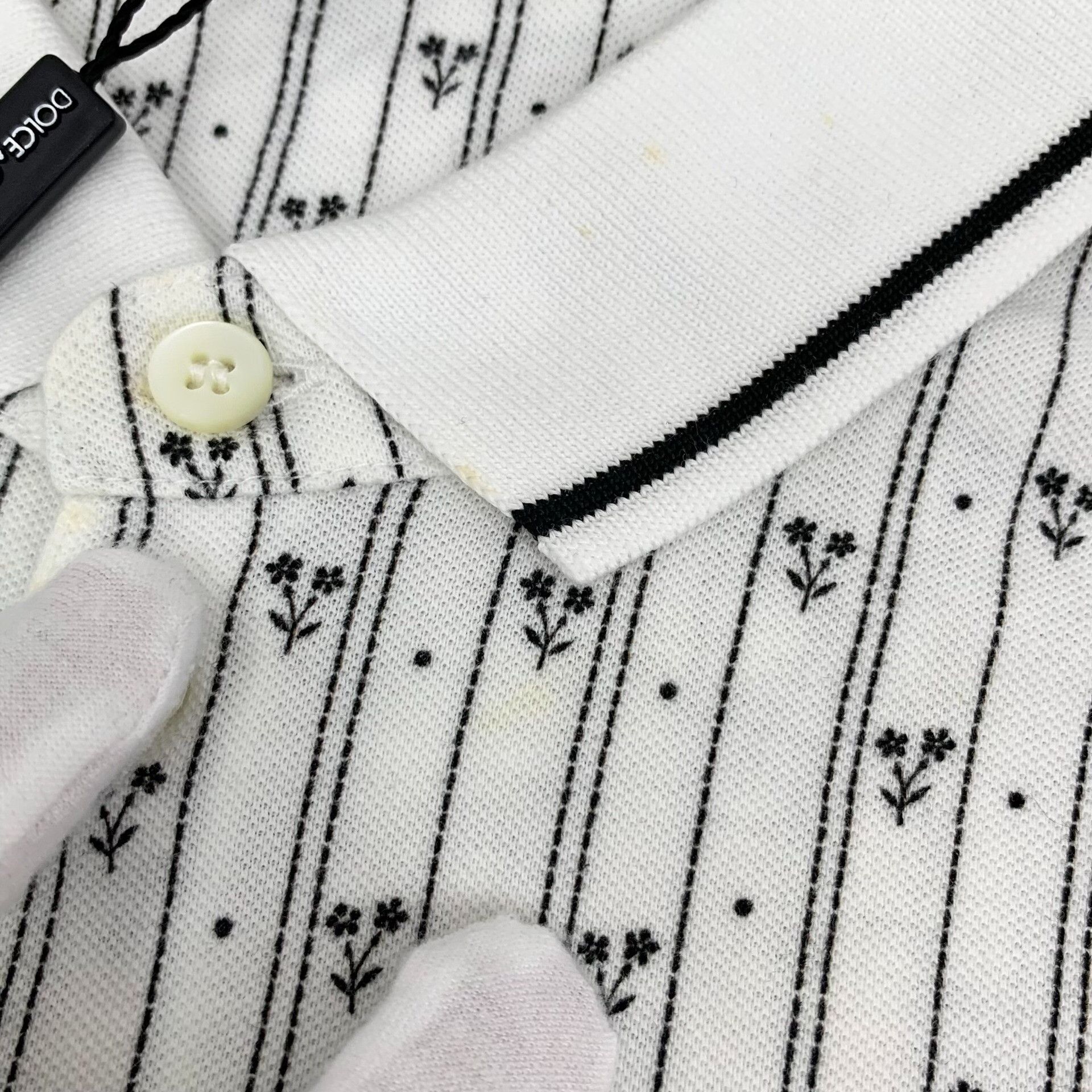 Dolce & Gabbana Dolce & Gabbana Pistol Embroidered Polo Shirt 52 Size US L / EU 52-54 / 3 - 10 Thumbnail