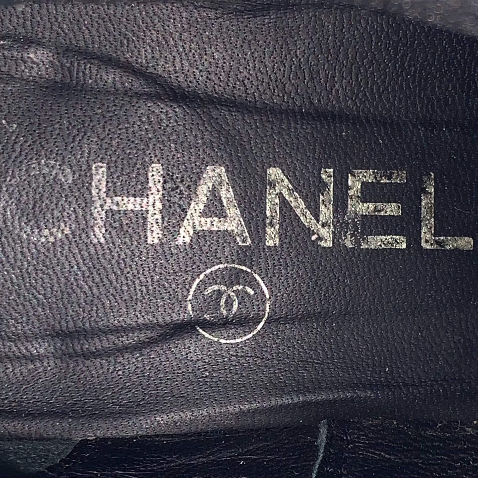 Chanel Chanel Woven Patent Chelsea Boots 37 Size US 7 / IT 37 - 9 Thumbnail