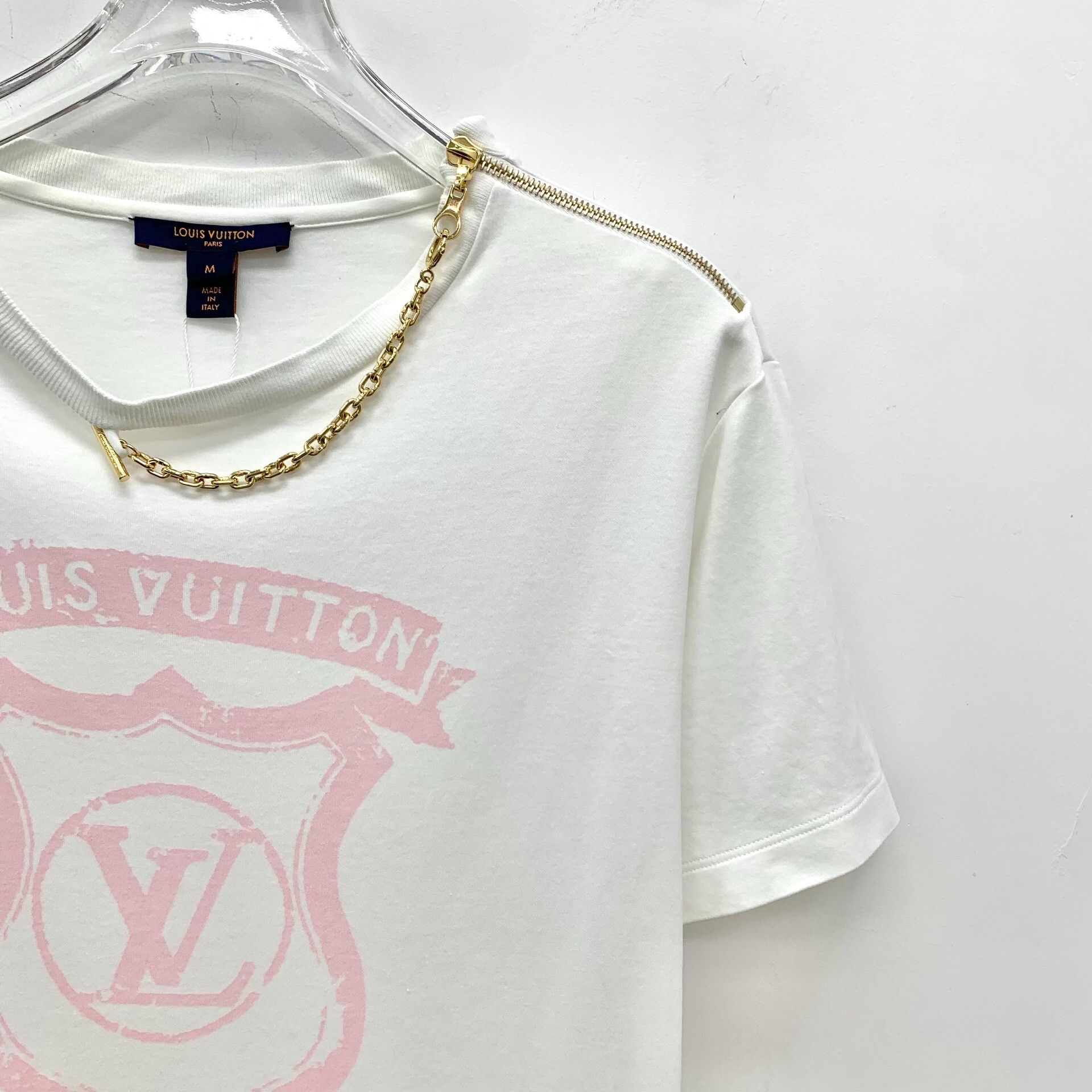 Louis Vuitton Louis Vuitton Chain Detail Graphic Logo T-Shirt M Size US M / EU 48-50 / 2 - 4 Thumbnail