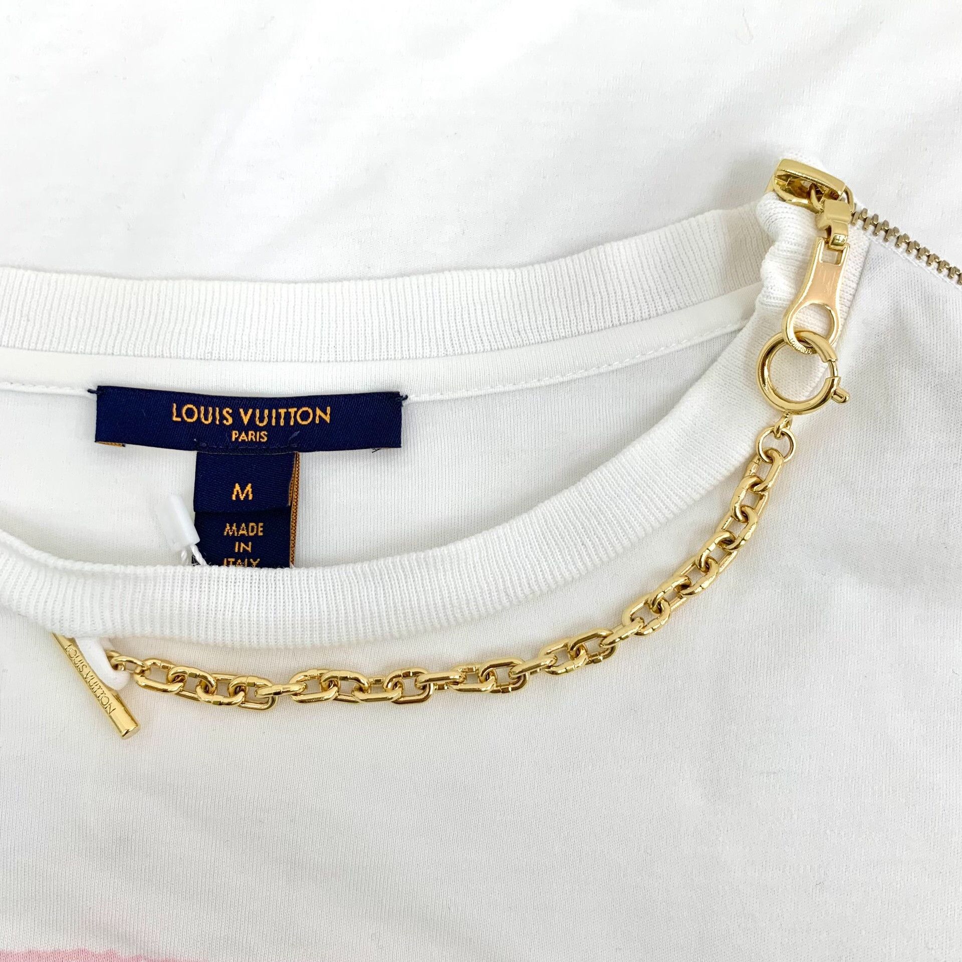 Louis Vuitton Louis Vuitton Chain Detail Graphic Logo T-Shirt M Size US M / EU 48-50 / 2 - 6 Thumbnail