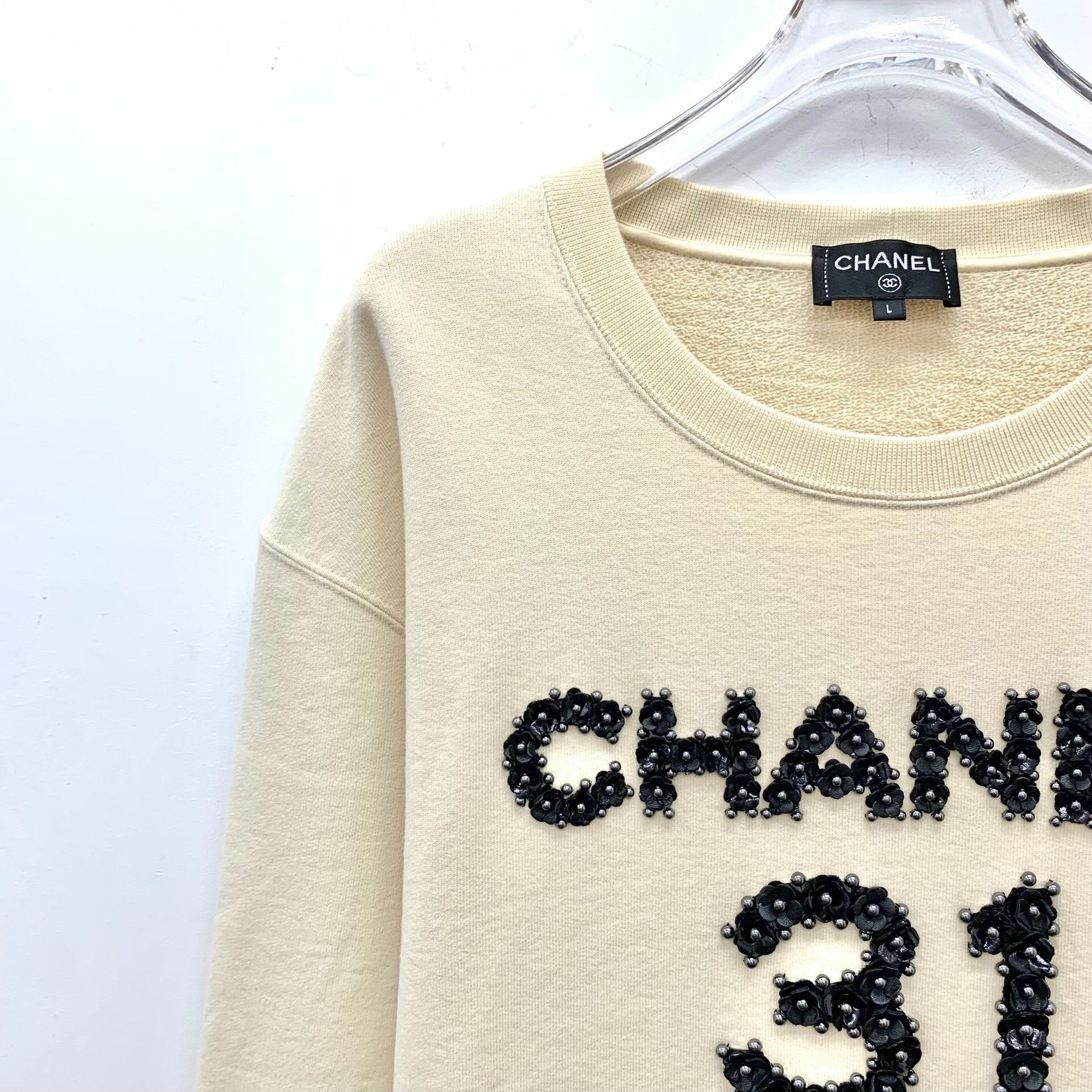 Chanel Chanel Beaded 31 Rue Cambon Sweatshirt Size L Size L / US 10 / IT 46 - 4 Thumbnail