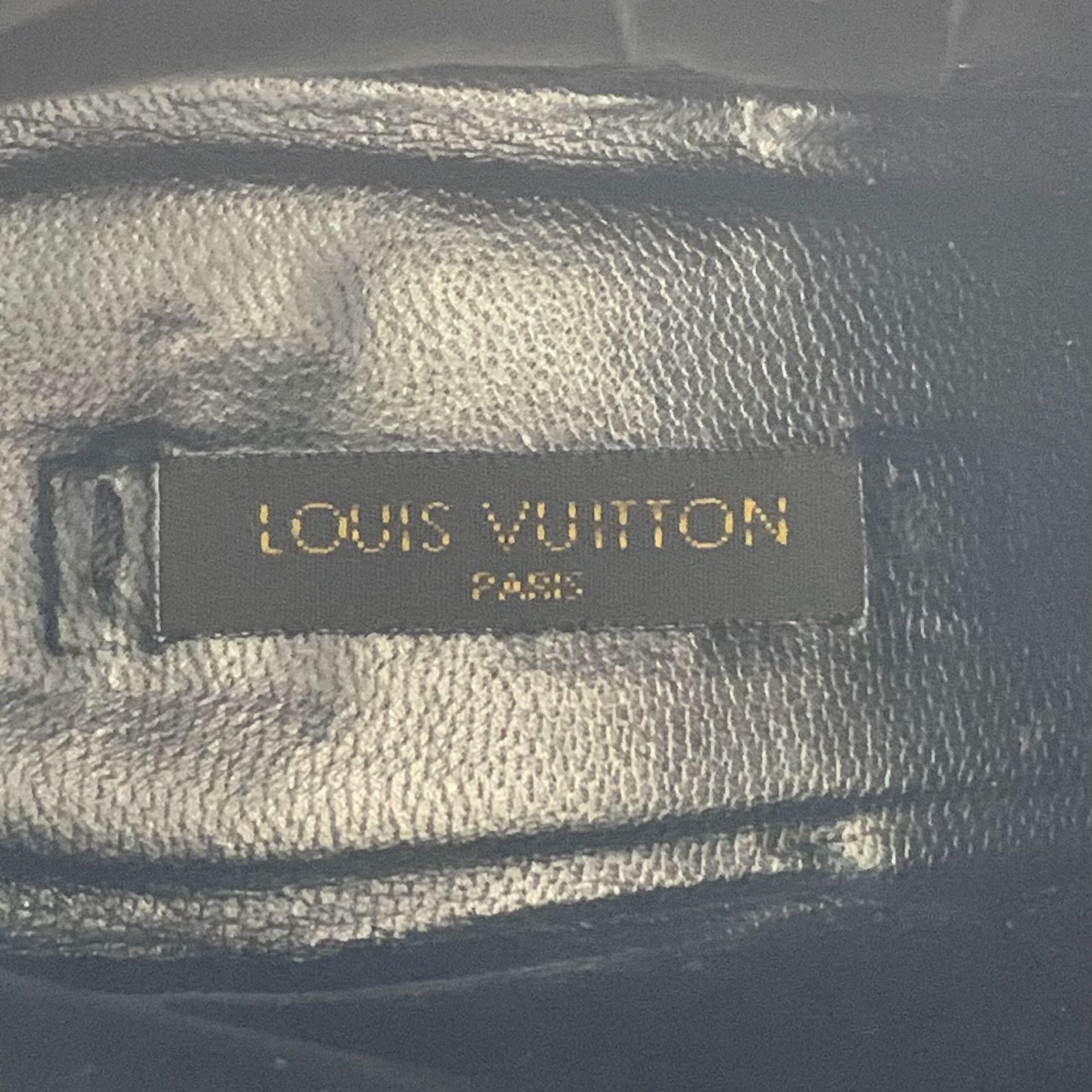 Louis Vuitton Louis Vuitton Buckle Leather Mid-Calf Boots 37.5 Size US 6.5 / IT 36.5 - 8 Thumbnail