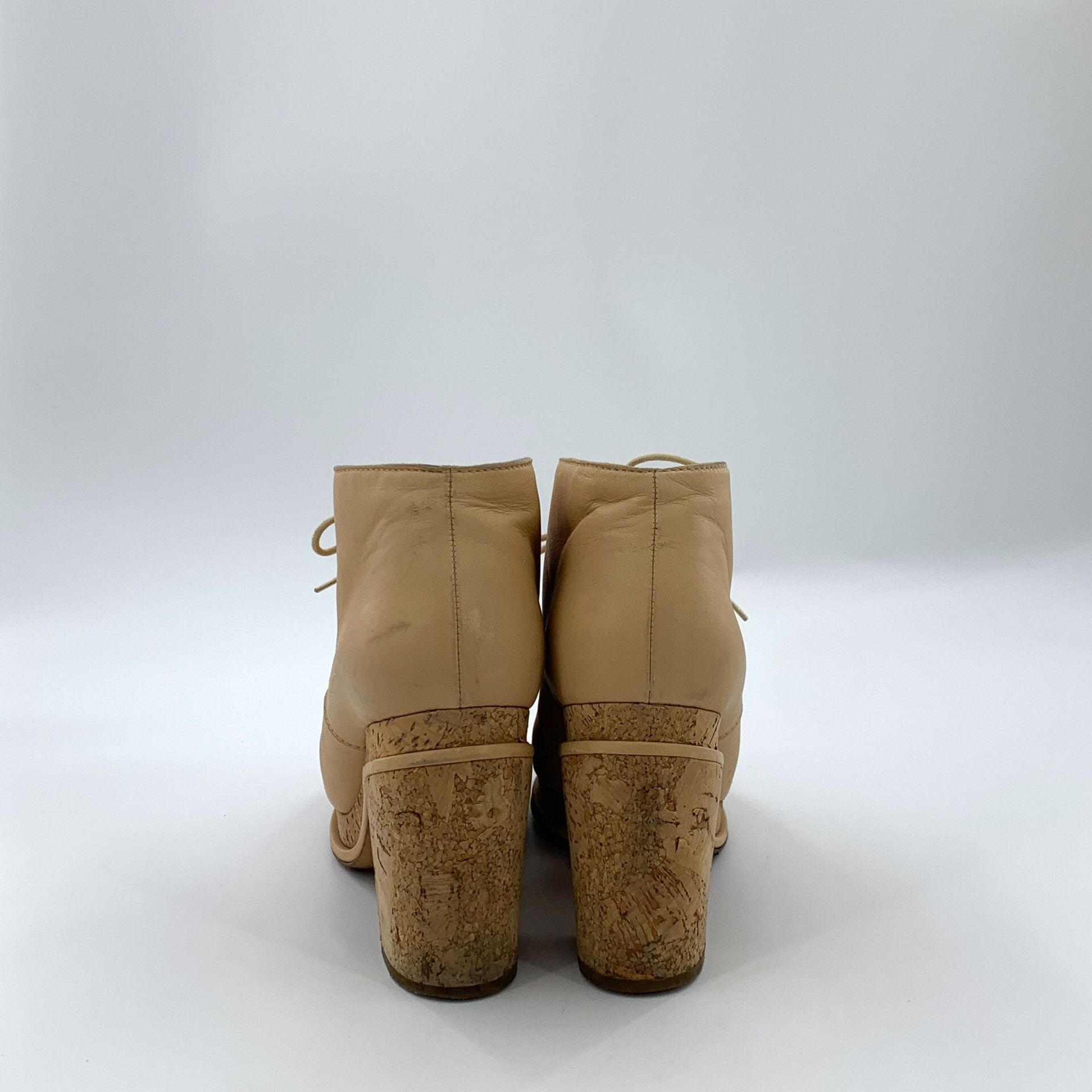 Chanel Chanel CC Logo Cork Platform Ankle Boots EU 37.5 Size US 7.5 / IT 37.5 - 5 Thumbnail