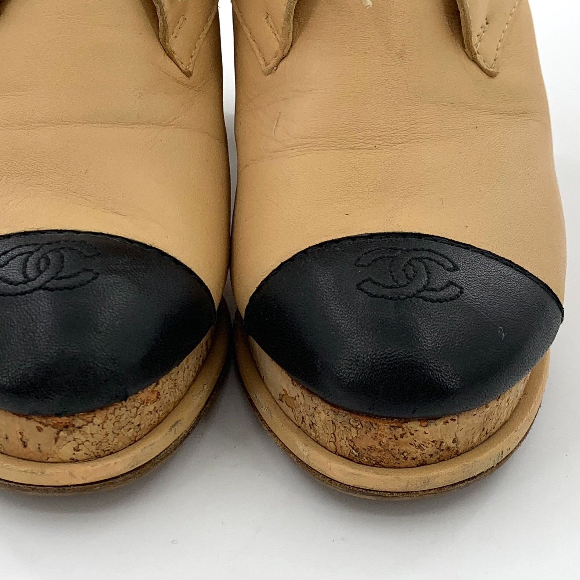 Chanel Chanel CC Logo Cork Platform Ankle Boots EU 37.5 Size US 7.5 / IT 37.5 - 9 Thumbnail