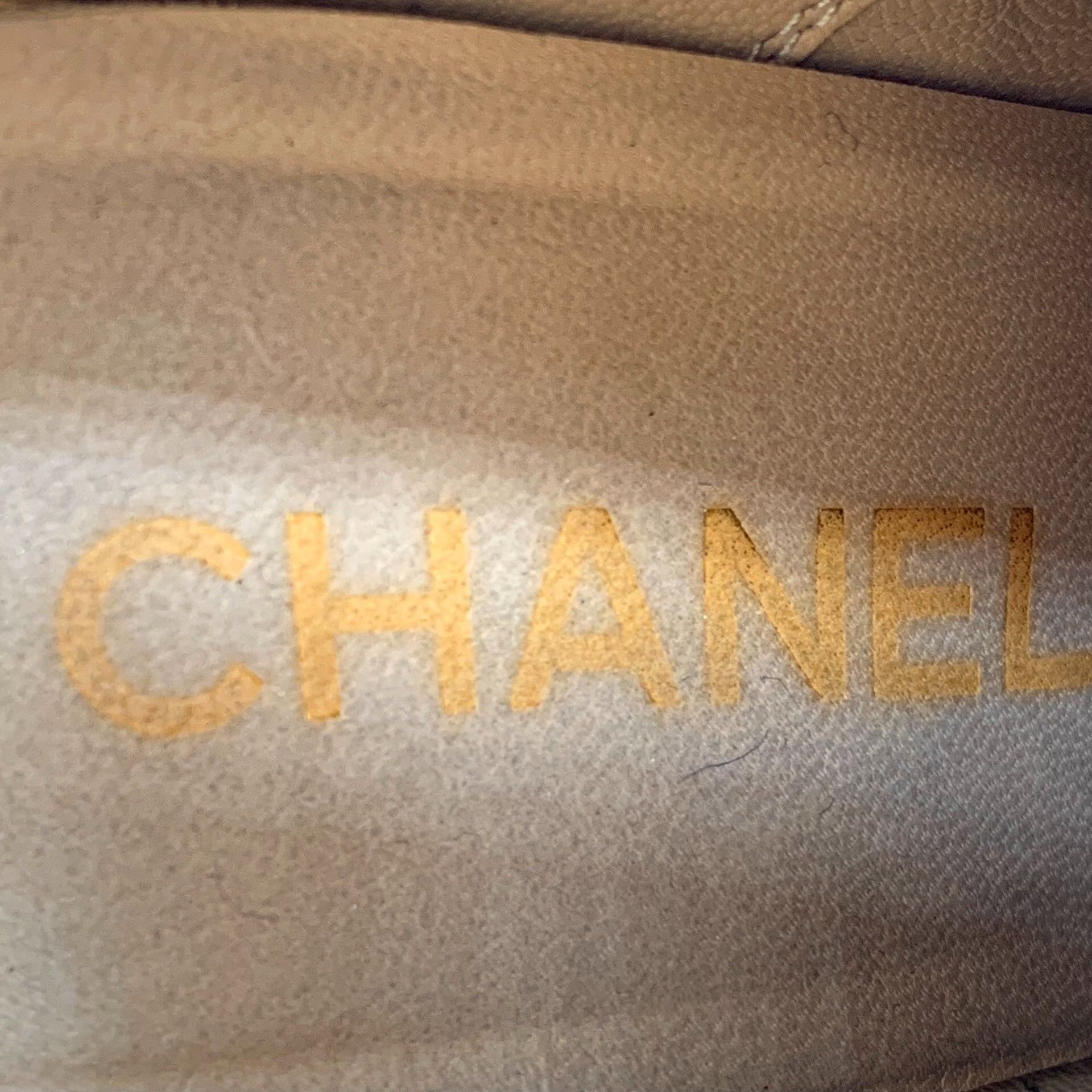 Chanel Chanel CC Logo Cork Platform Ankle Boots EU 37.5 Size US 7.5 / IT 37.5 - 8 Thumbnail
