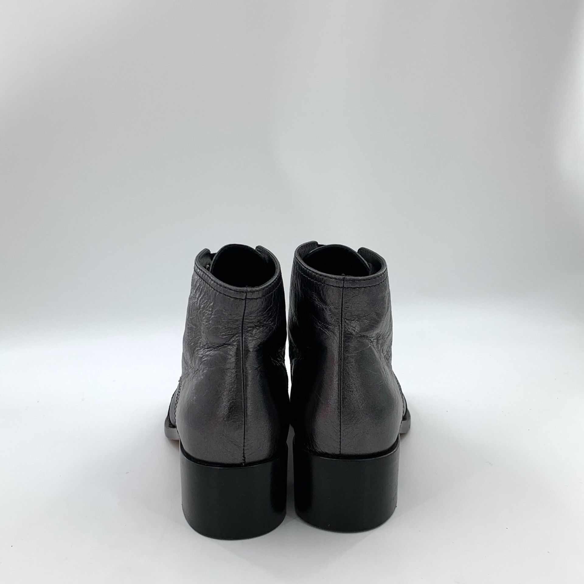 Chanel Chanel Cap Toe Leather Lace-Up Boots EU 39 Size US 9 / IT 39 - 5 Thumbnail
