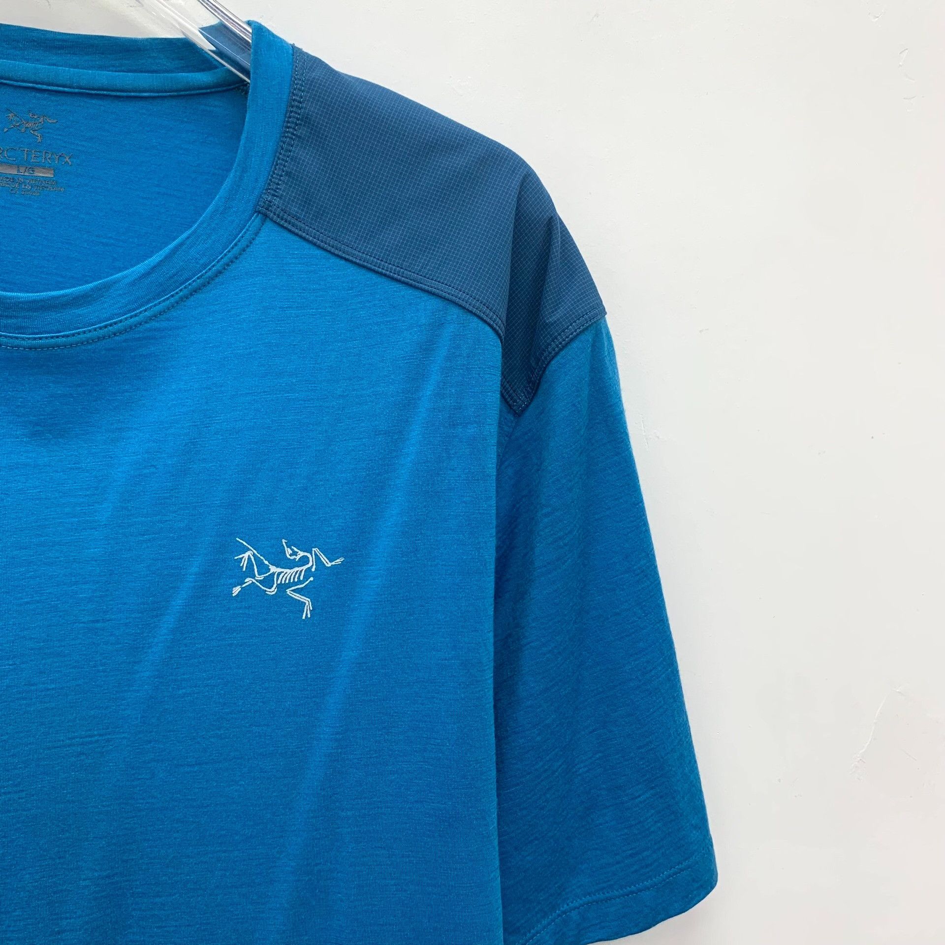 Arc'teryx Arc'teryx Wool Blend Logo T-Shirt L Size US L / EU 52-54 / 3 - 4 Thumbnail