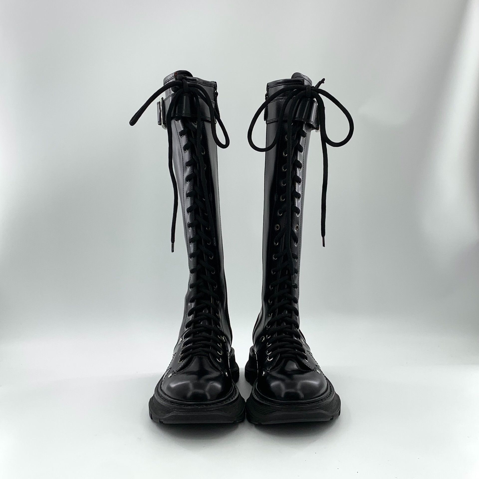 Alexander McQueen Alexander McQueen Tread Slick Leather Knee High Boots 36.5 Size US 6.5 / IT 36.5 - 4 Thumbnail