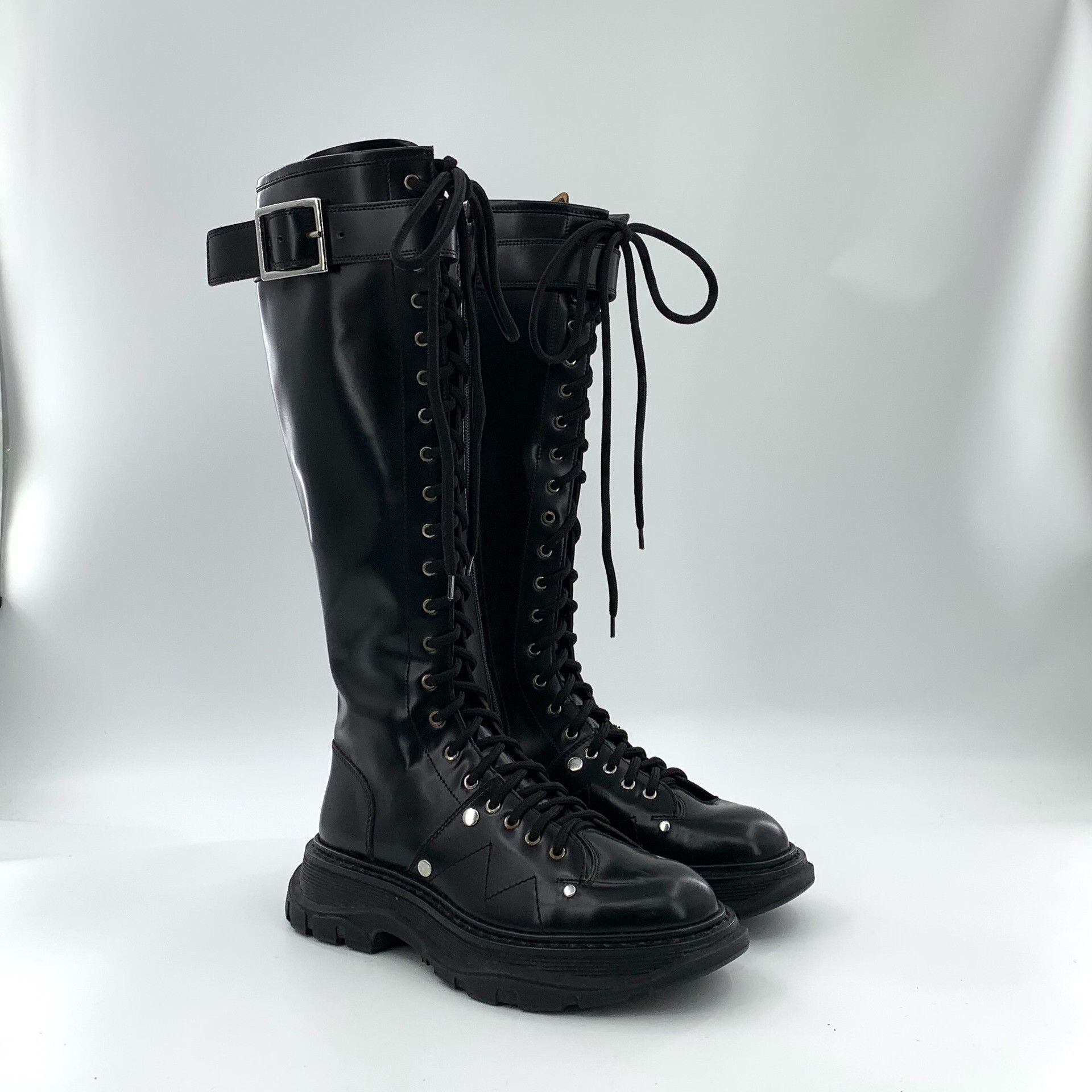 Alexander McQueen Alexander McQueen Tread Slick Leather Knee High Boots 36.5 Size US 6.5 / IT 36.5 - 3 Thumbnail