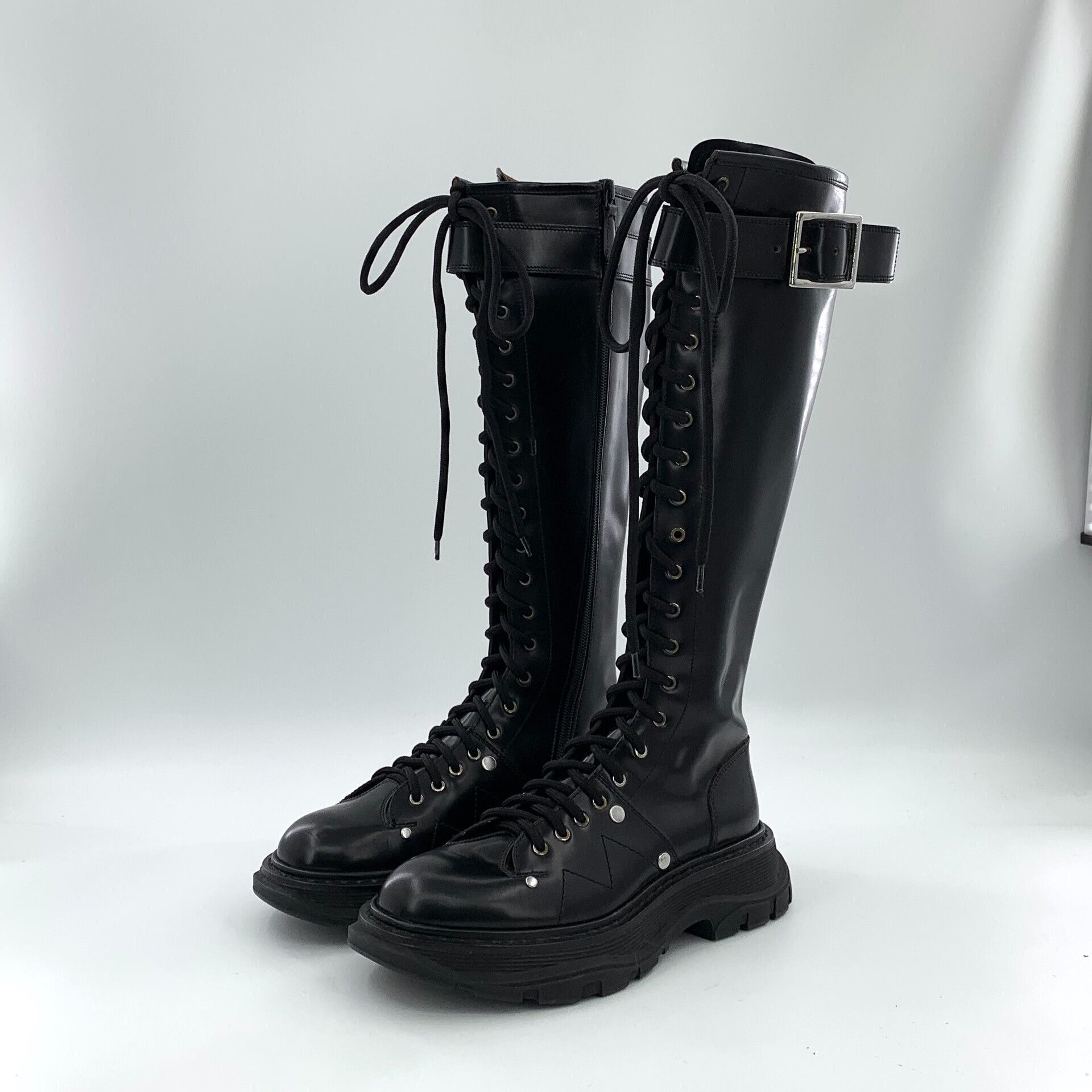 Alexander McQueen Alexander McQueen Tread Slick Leather Knee High Boots 36.5 Size US 6.5 / IT 36.5 - 2 Thumbnail