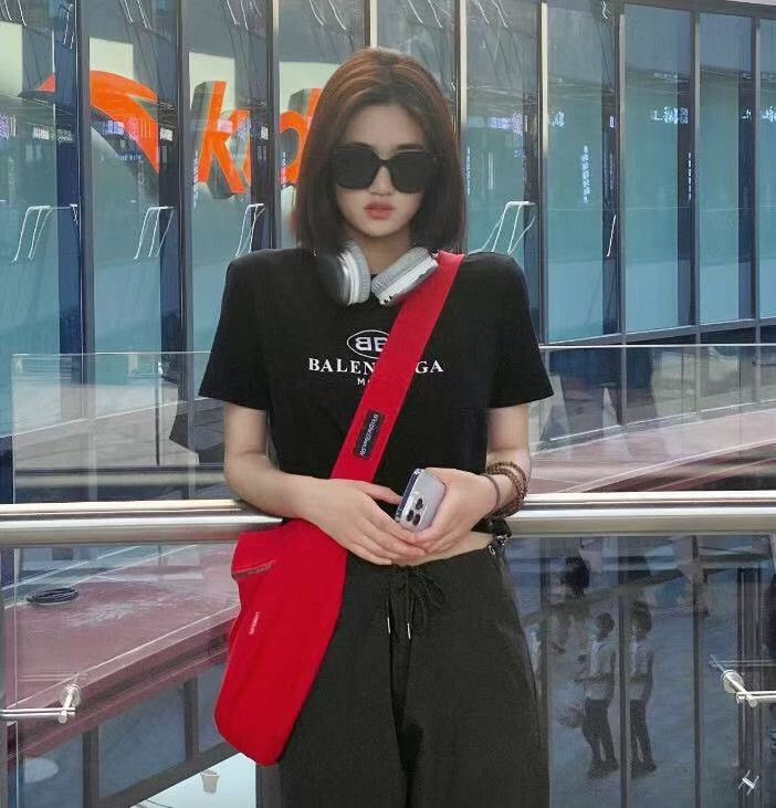 Balenciaga Balenciaga BB Mode Logo T-Shirt S Size US S / EU 44-46 / 1 - 10 Thumbnail