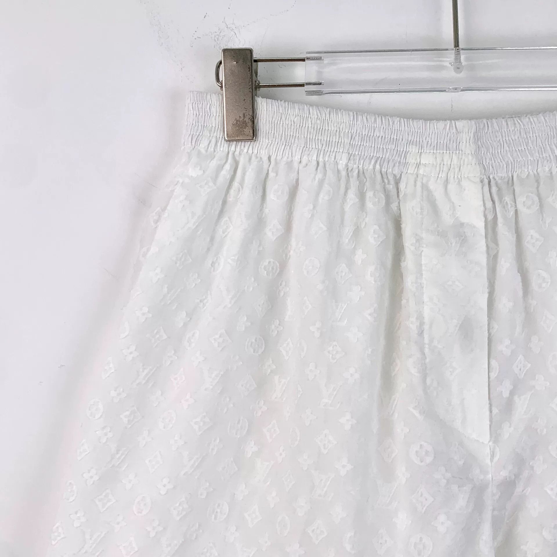 Louis Vuitton Louis Vuitton Monogram Embossed Shorts Size 40 Size 28" / US 6 / IT 42 - 4 Thumbnail