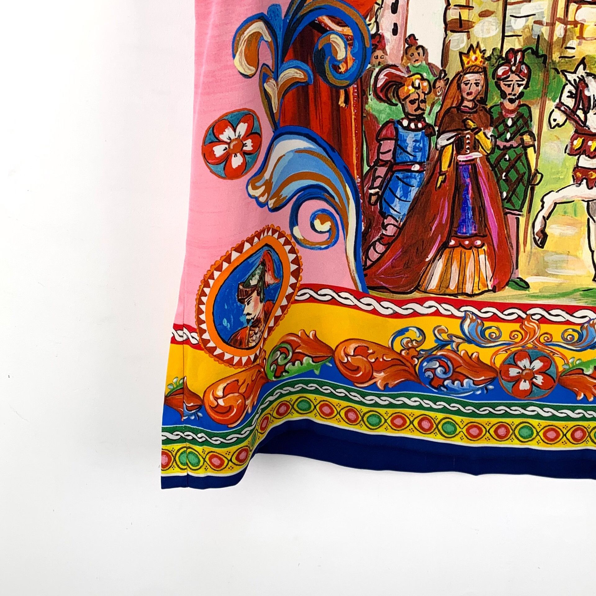 Dolce & Gabbana Dolce & Gabbana Teatro dei Pupi Print Silk Tank Top IT 42 Size M / US 6-8 / IT 42-44 - 6 Thumbnail