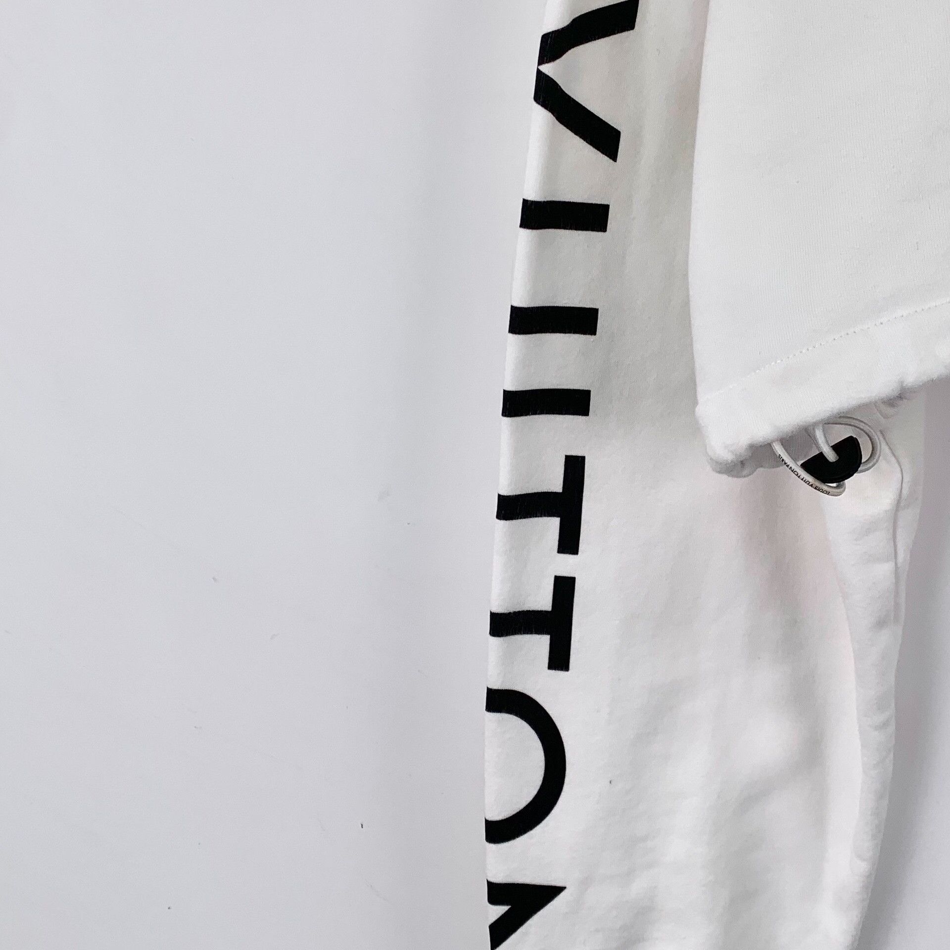 Louis Vuitton Louis Vuitton Logo Cropped Sweatshirt Size 34 Size XS / US 0-2 / IT 36-38 - 5 Thumbnail
