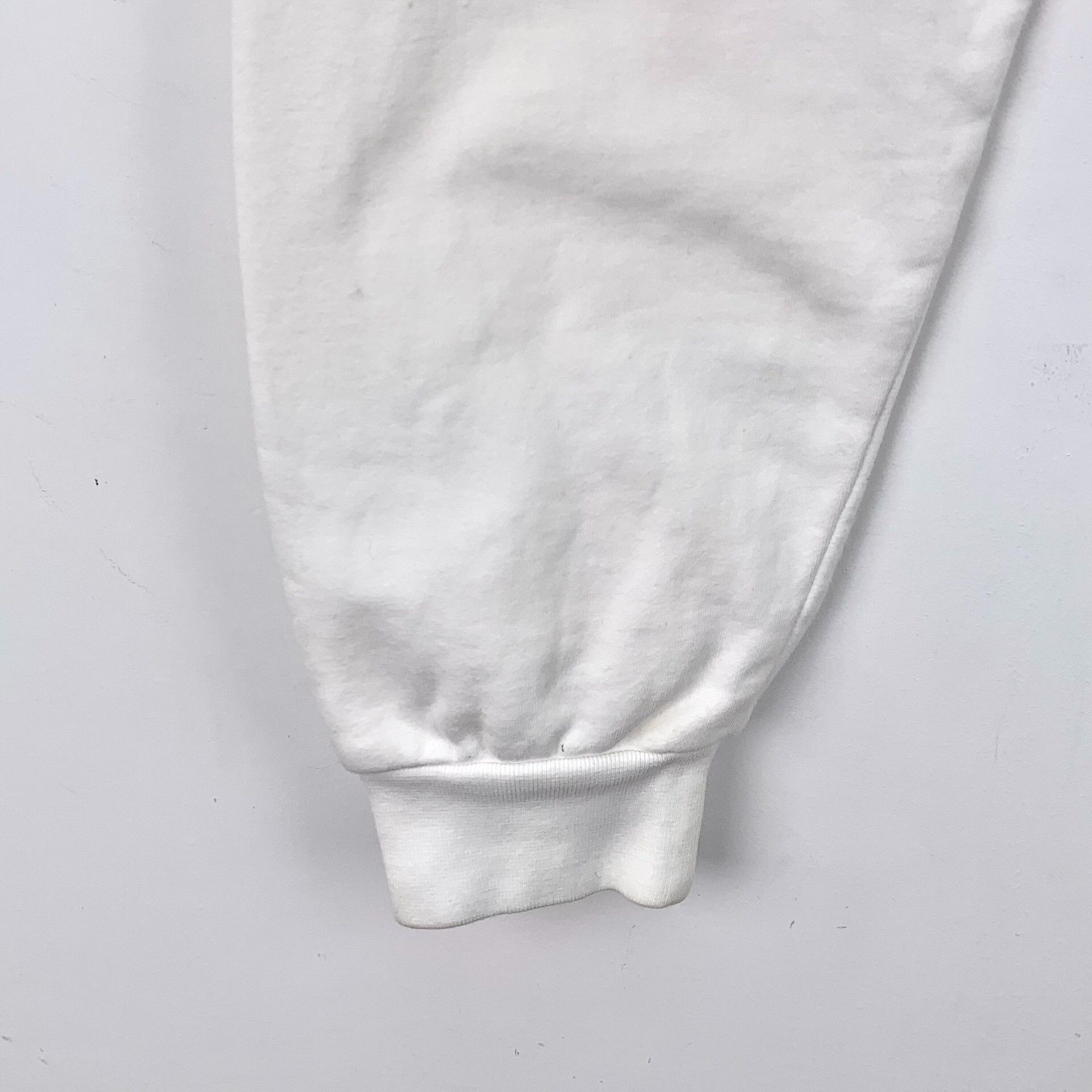 Louis Vuitton Louis Vuitton Logo Cropped Sweatshirt Size 34 Size XS / US 0-2 / IT 36-38 - 7 Thumbnail