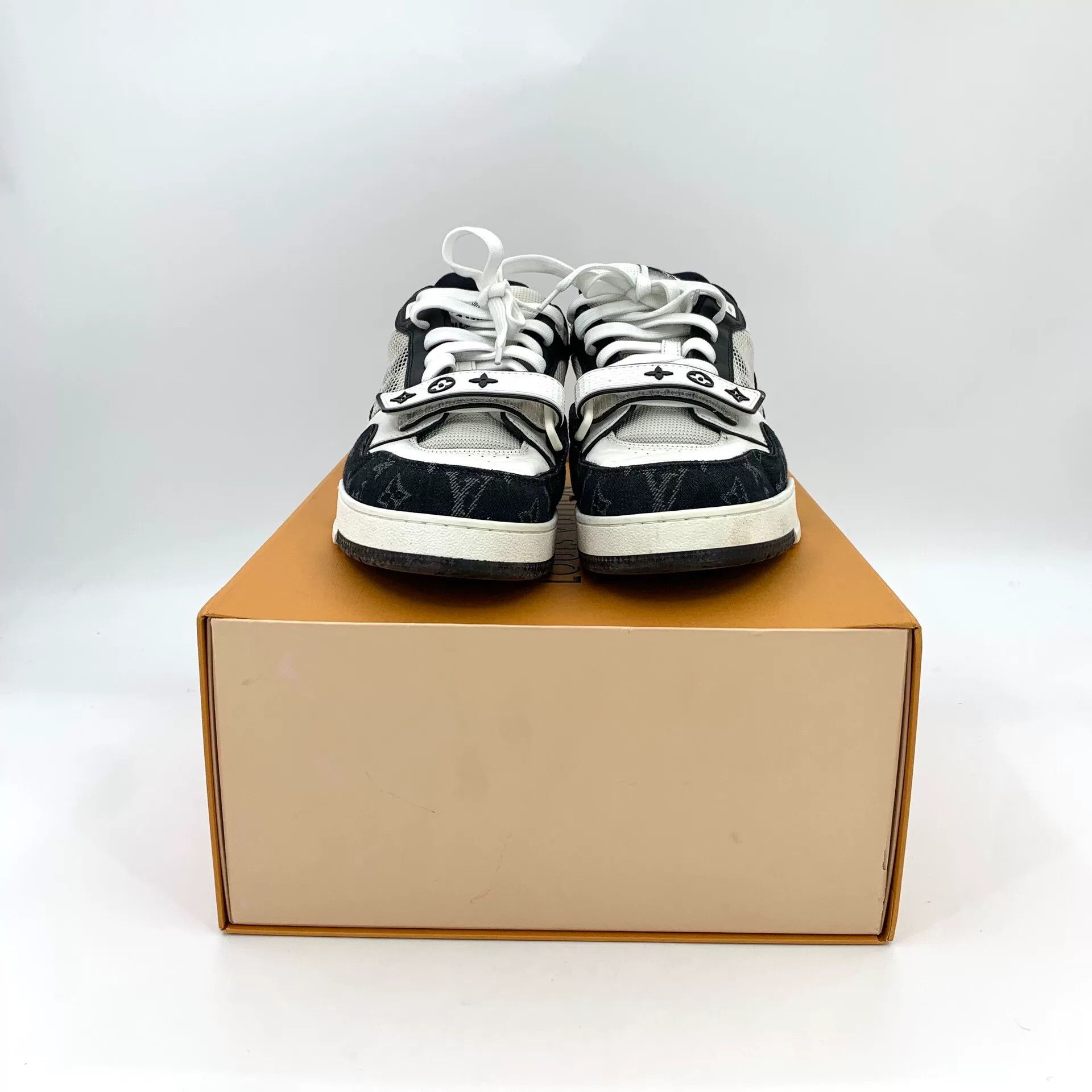 Louis Vuitton Louis Vuitton Monogram Denim Trainer Sneakers 10 Size US 10 / EU 43 - 10 Thumbnail