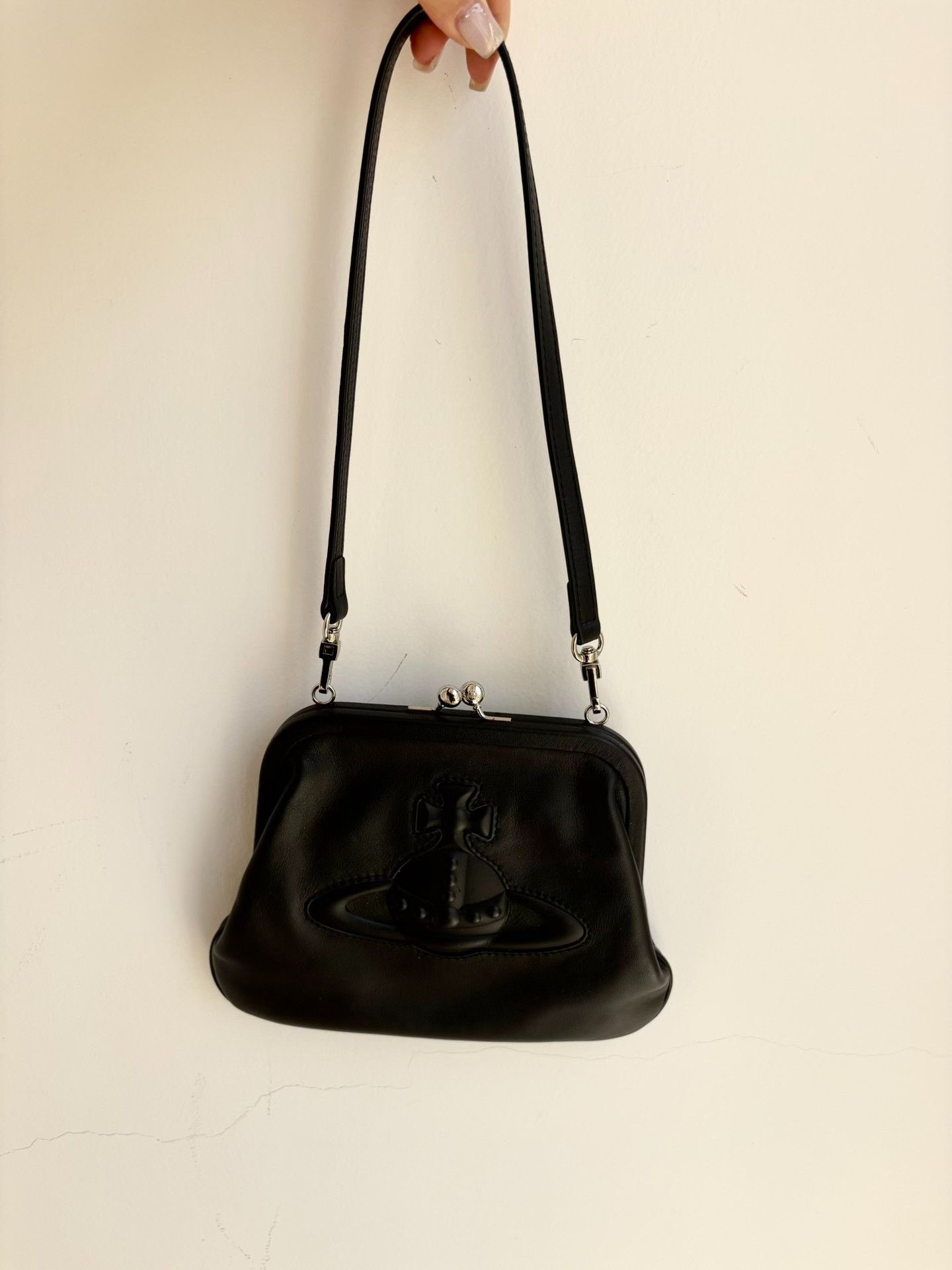 Vivienne Westwood Vivienne Westwood Embossed Saturn Shoulder Bag Size ONE SIZE - 2 Thumbnail