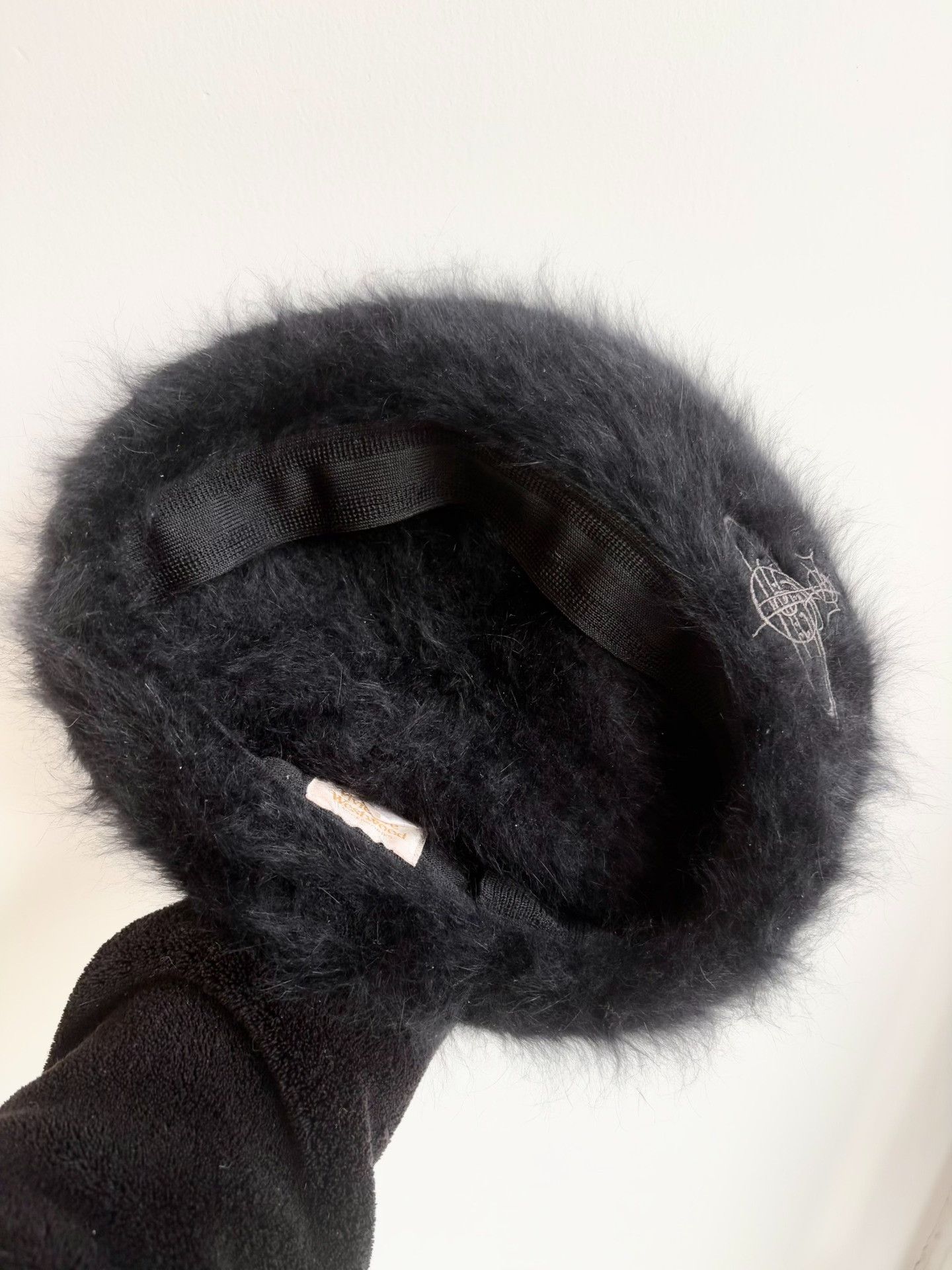 Vivienne Westwood Vivienne Westwood Vintage Black Faux Fur Beret Size ONE SIZE - 4 Thumbnail
