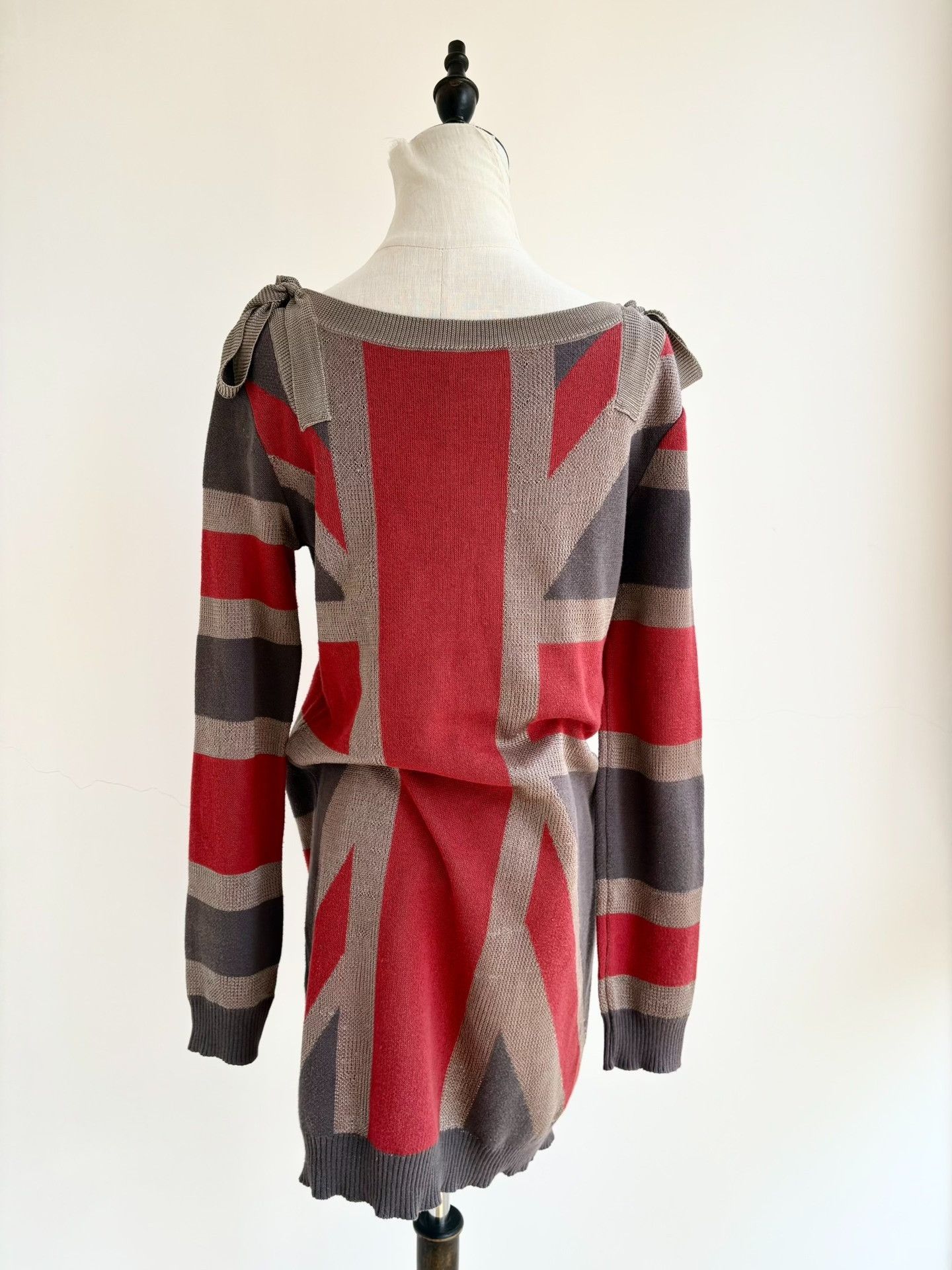 Vivienne Westwood Vivienne Westwood Gray Red Bow Knit Size M / US 6-8 / IT 42-44 - 5 Thumbnail