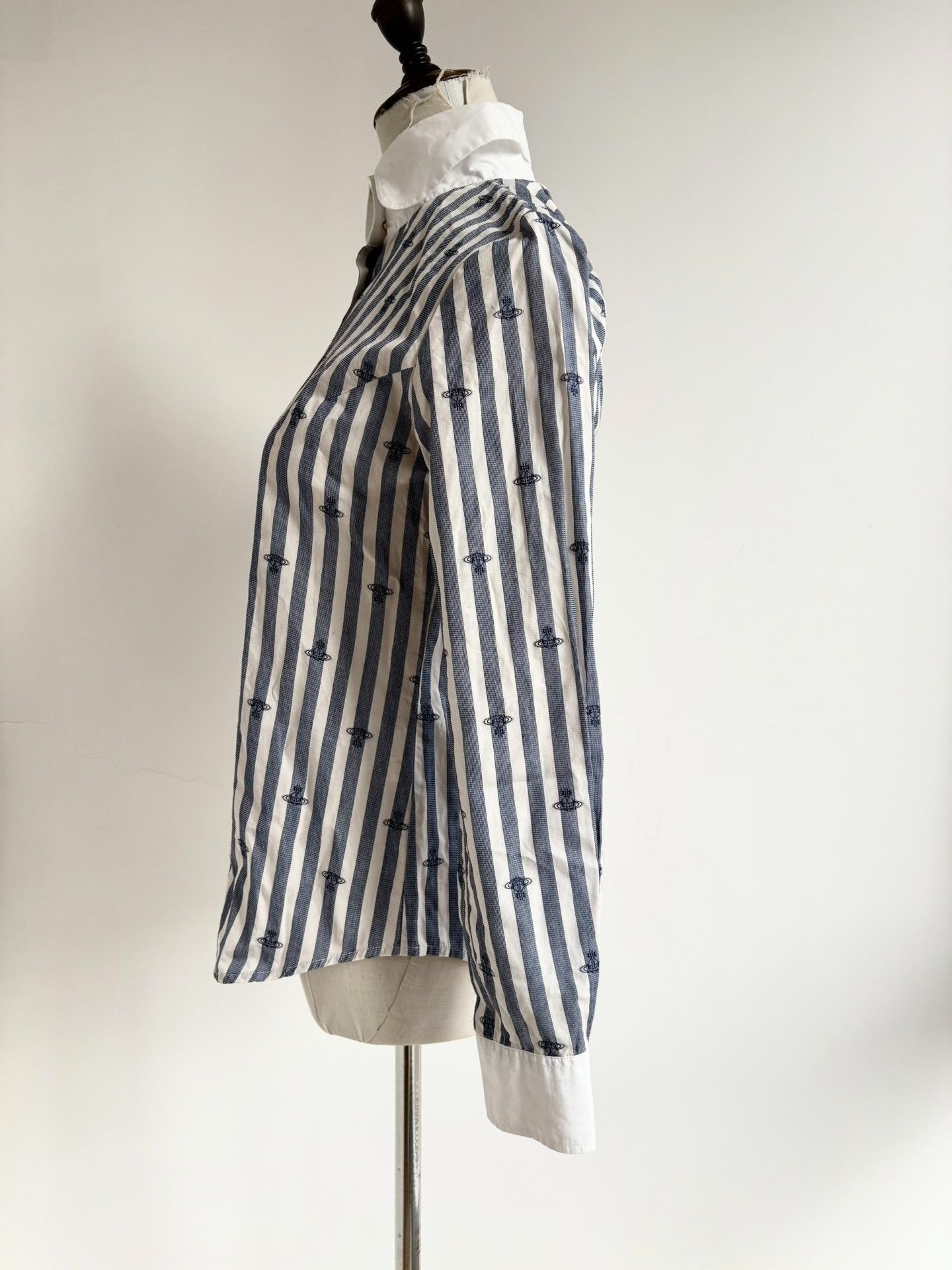 Vivienne Westwood Vivienne Westwood Vintage Blue Stripe Saturn Shirt Size M / US 6-8 / IT 42-44 - 4 Thumbnail