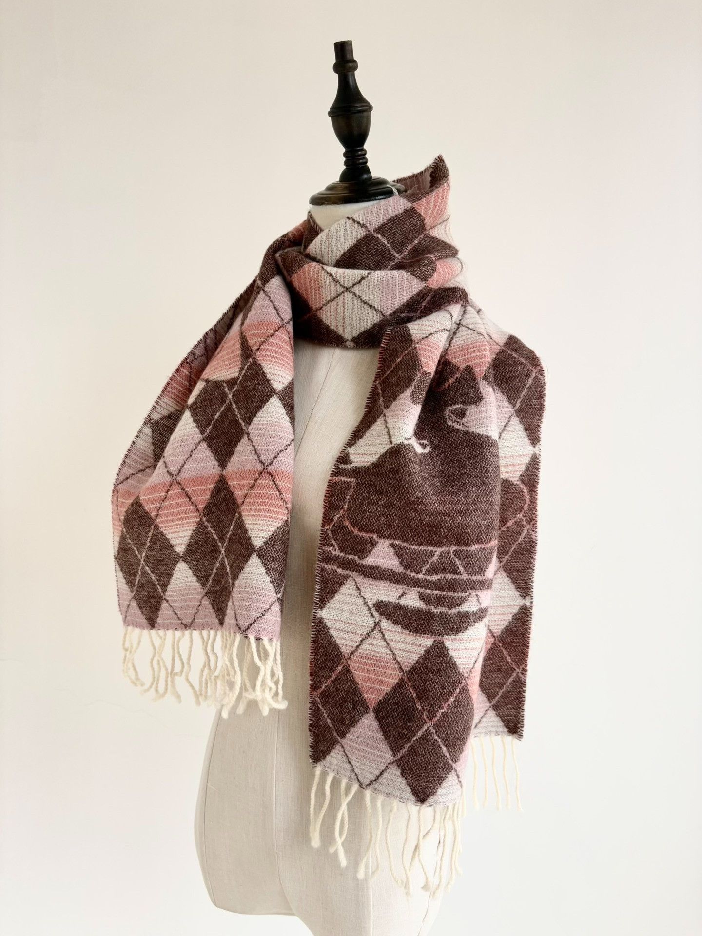 Vivienne Westwood Vivienne Westwood Vintage Gradient Pink Wool Scarf Size ONE SIZE - 3 Thumbnail