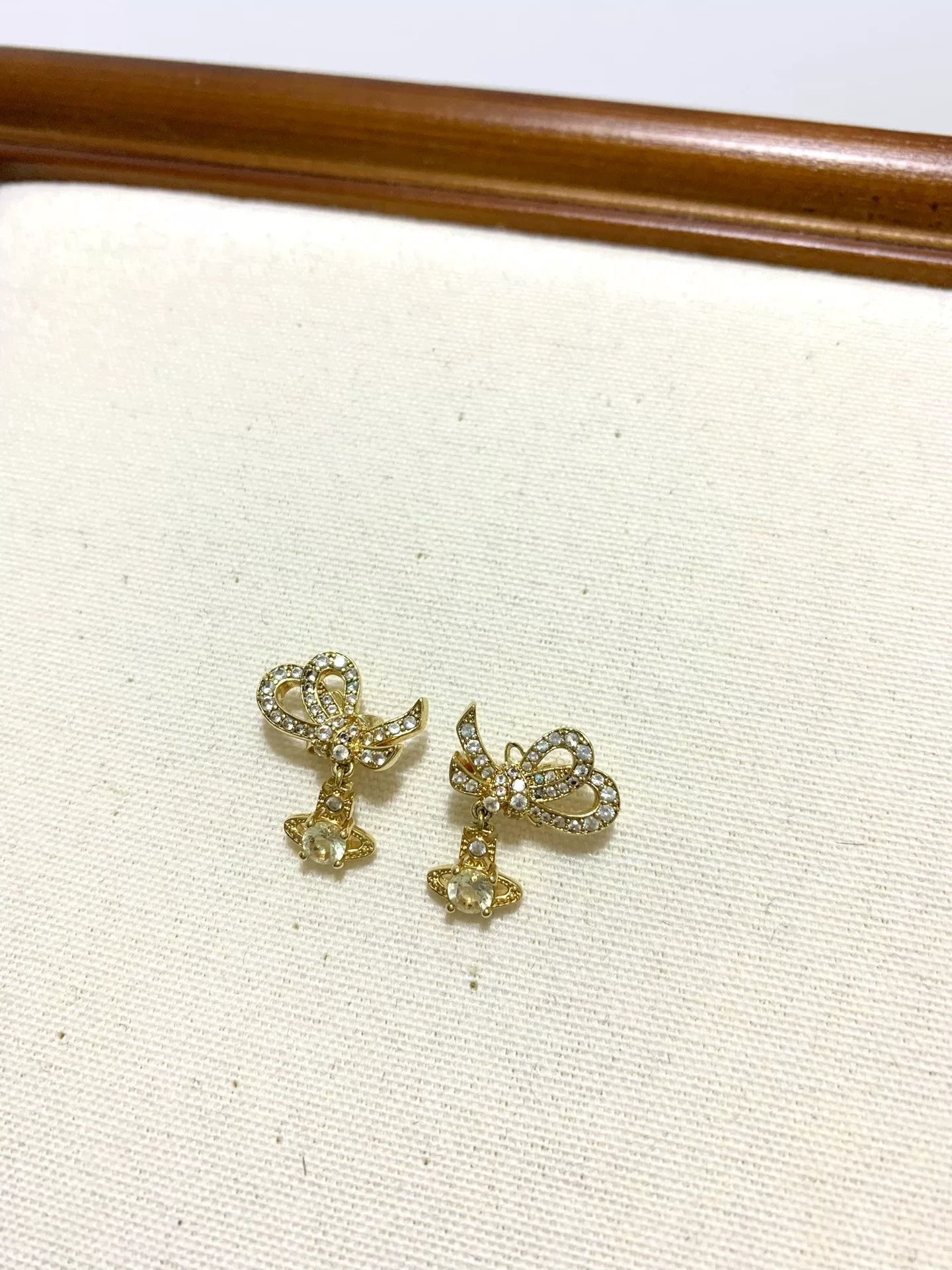 Vivienne Westwood Vivienne Westwood Bow Saturn Earrings Size ONE SIZE - 2 Thumbnail