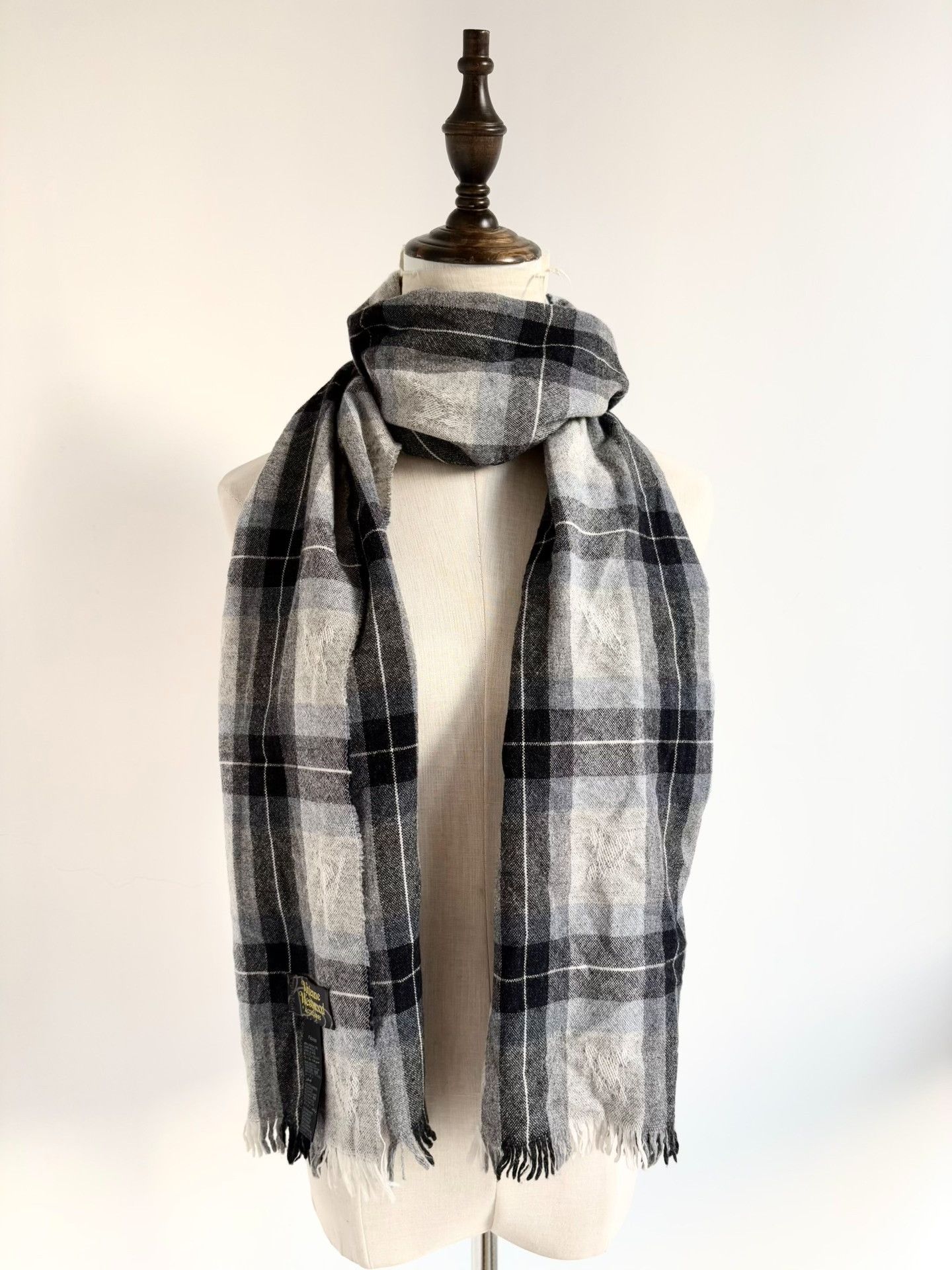Vivienne Westwood Vivienne Westwood Saturn Plaid Scarf Size ONE SIZE - 3 Thumbnail