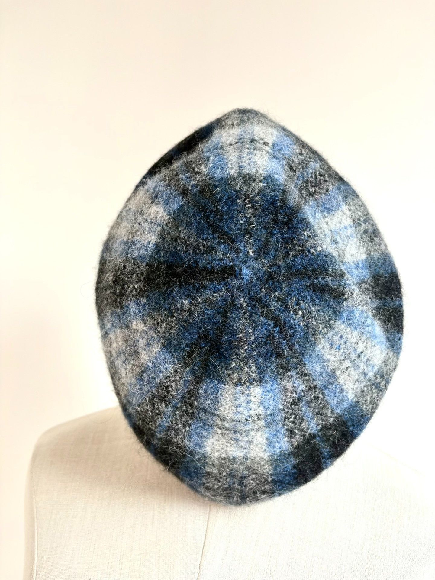 Vivienne Westwood Vivienne Westwood Vintage Gray Blue Plaid Beret Size ONE SIZE - 4 Thumbnail