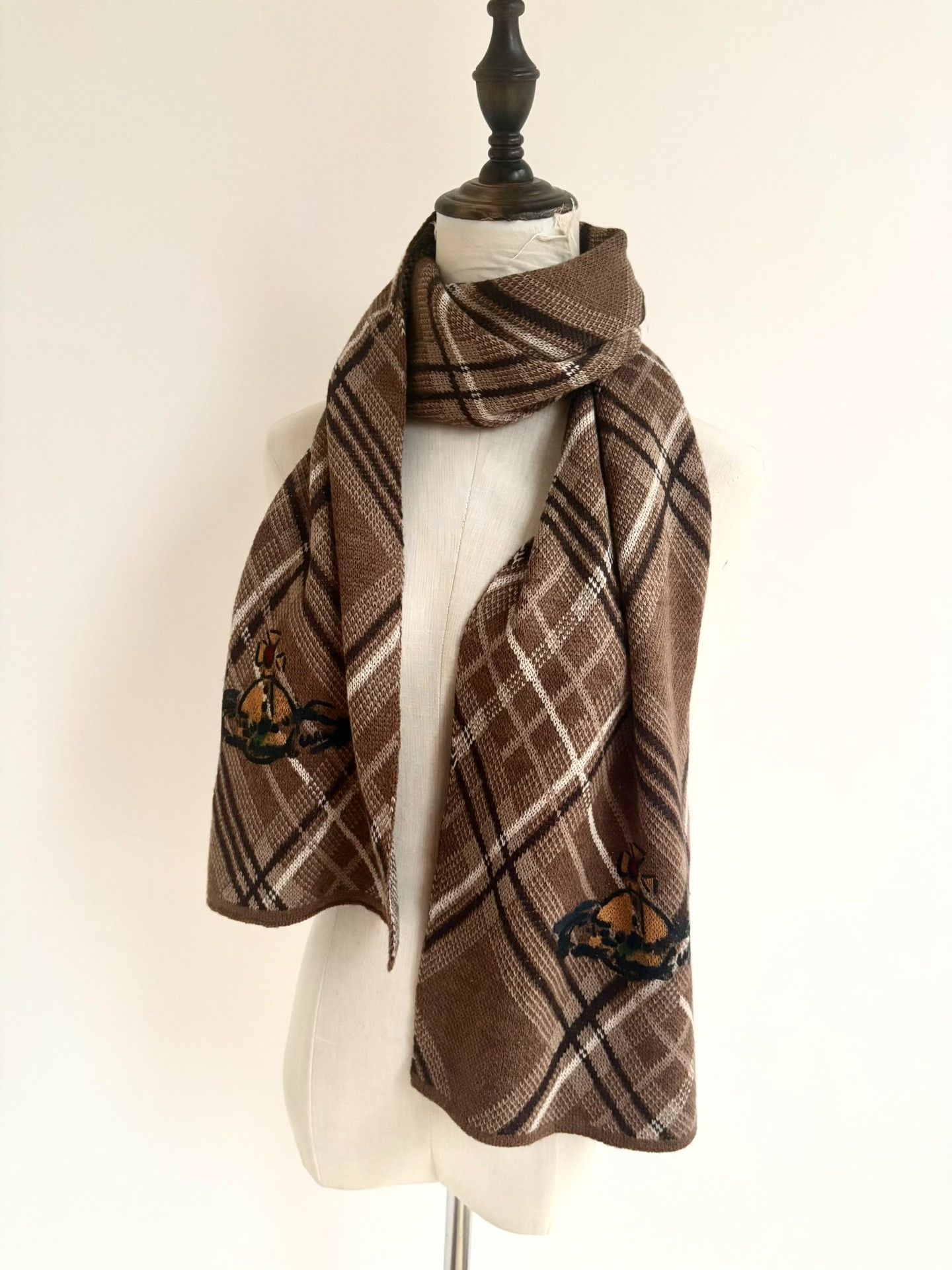Vivienne Westwood Vivienne Westwood Brown Plaid Saturn Scarf Size ONE SIZE - 7 Thumbnail