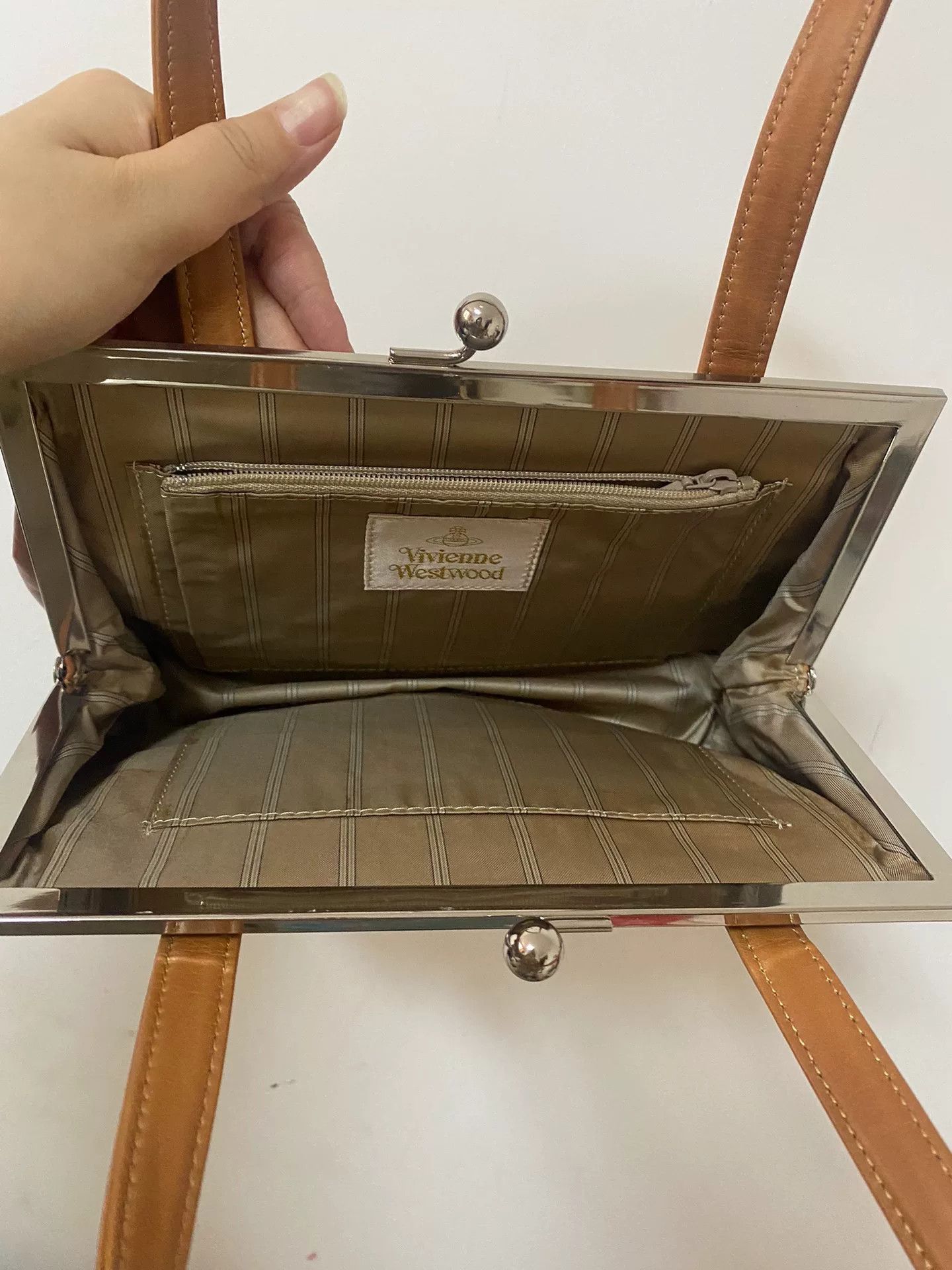 Vivienne Westwood Vivienne Westwood Brown Vintage Clasp Handbag Size ONE SIZE - 9 Thumbnail