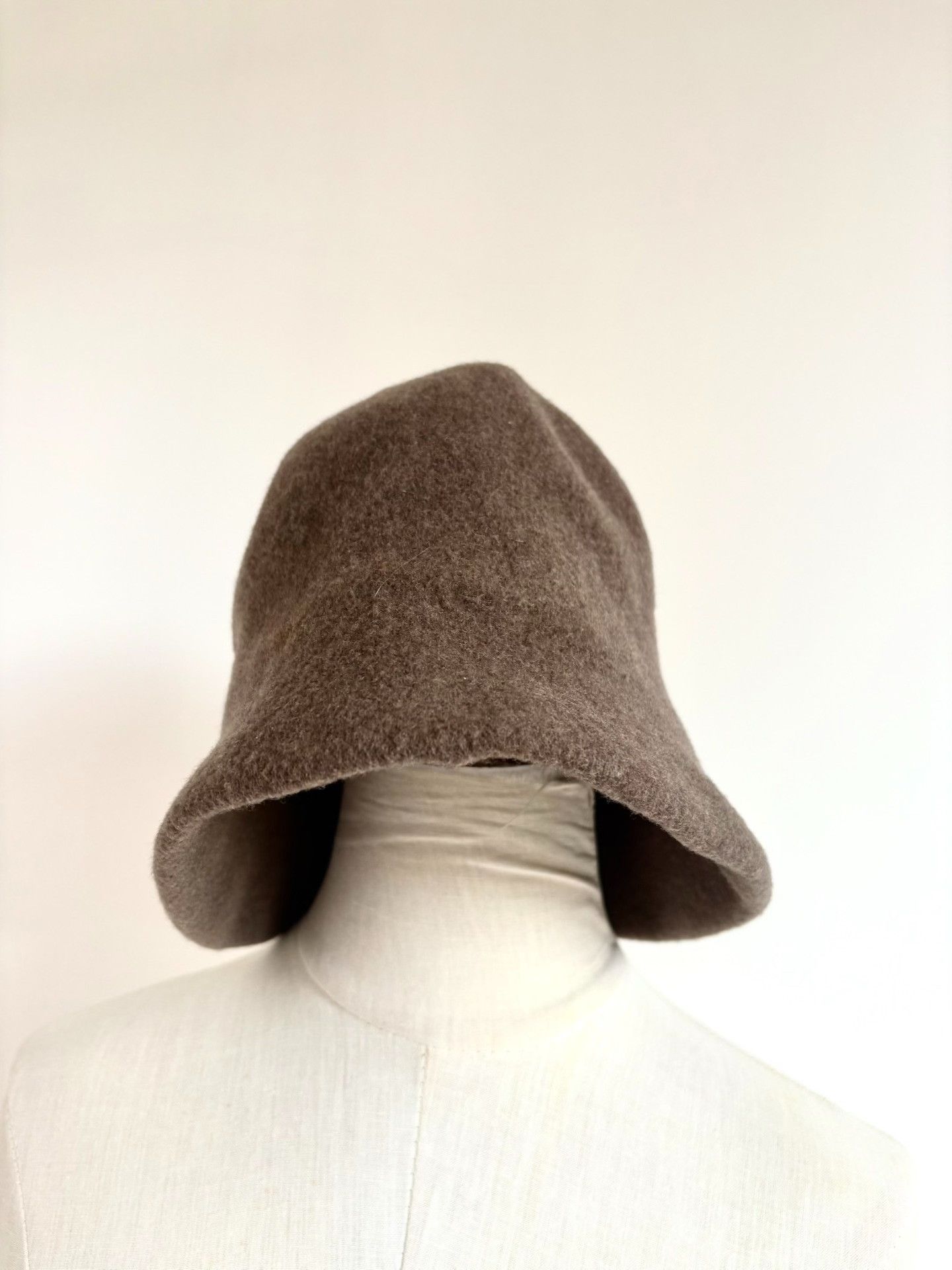 Vivienne Westwood Vivienne Westwood Big Saturn Fisherman Hat Size ONE SIZE - 2 Thumbnail
