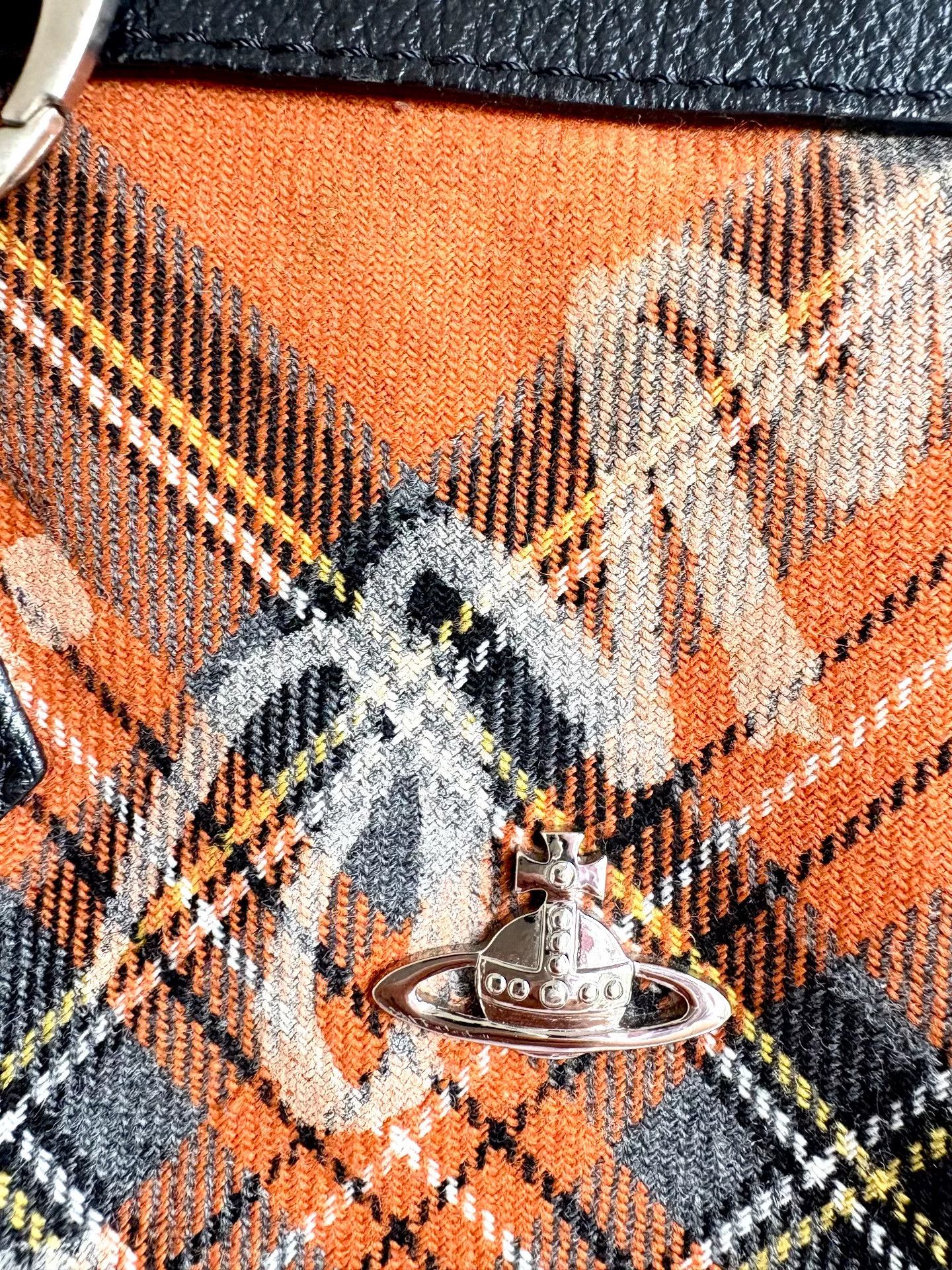 Vivienne Westwood Vivienne Westwood Vintage Orange Plaid Graffiti Handbag Size ONE SIZE - 6 Thumbnail