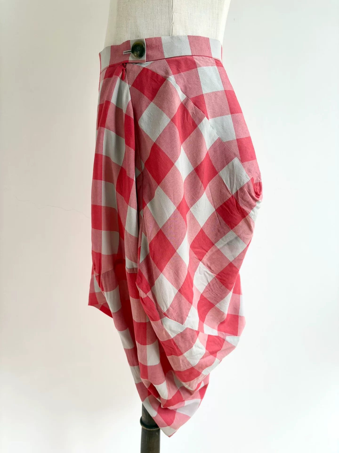 Vivienne Westwood Vivienne Westwood Vintage Red Gray Plaid Irregular Skirt Size 40" / US 18 - 4 Thumbnail